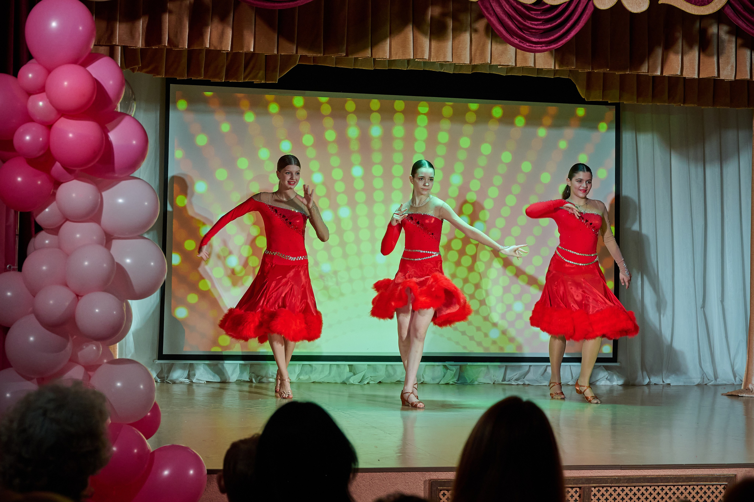 День матери ДК Виноградный. Жизнь курорта Кабардинка в фотографиях