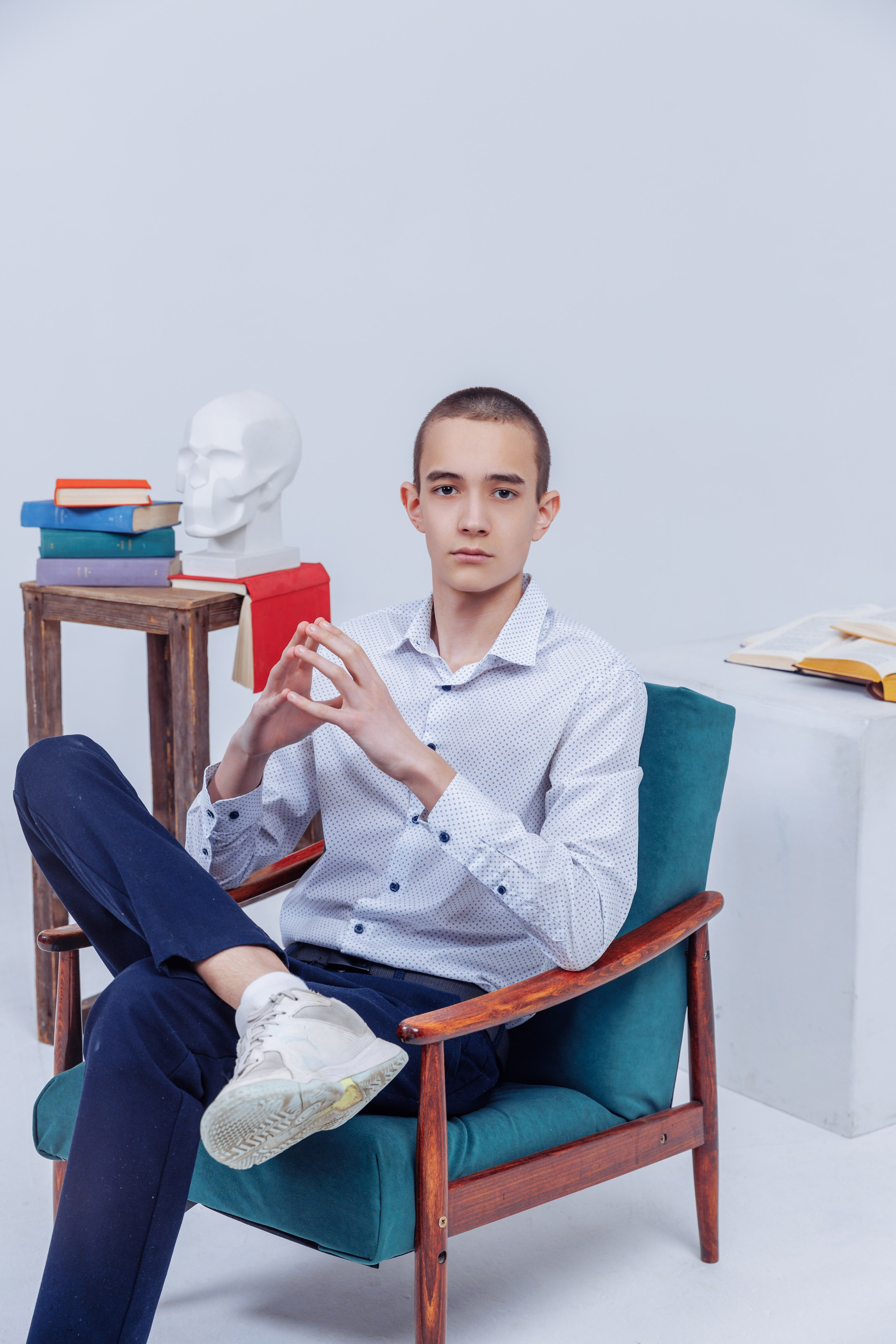 Старшая школа. Выпускные школьные фотоальбомы для школ и детских садов в Волгограде и Волжском