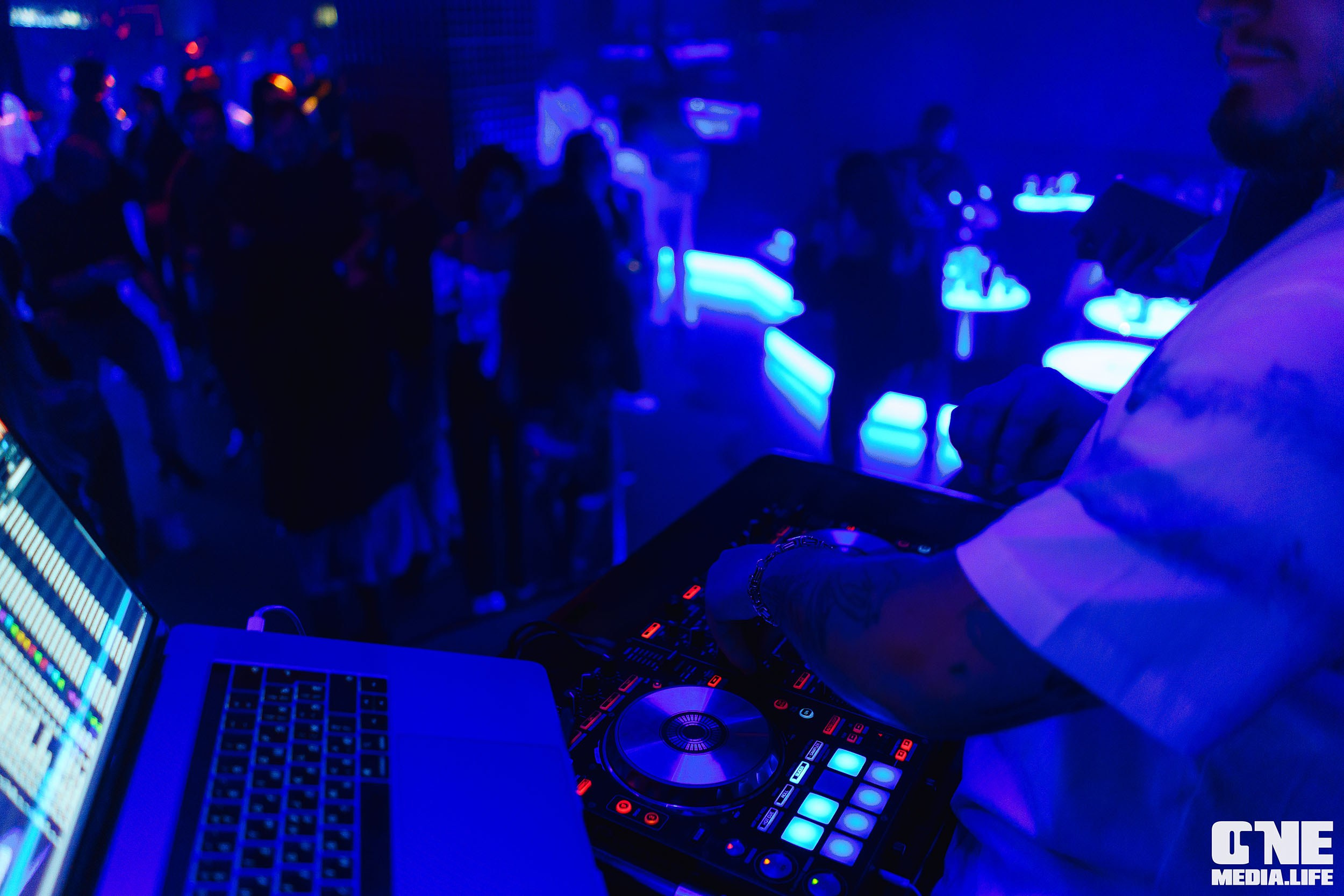 Фоторепортаж из РК Планета. One Media Life: фоторепортажи, фотоотчеты с мероприятий и заведений