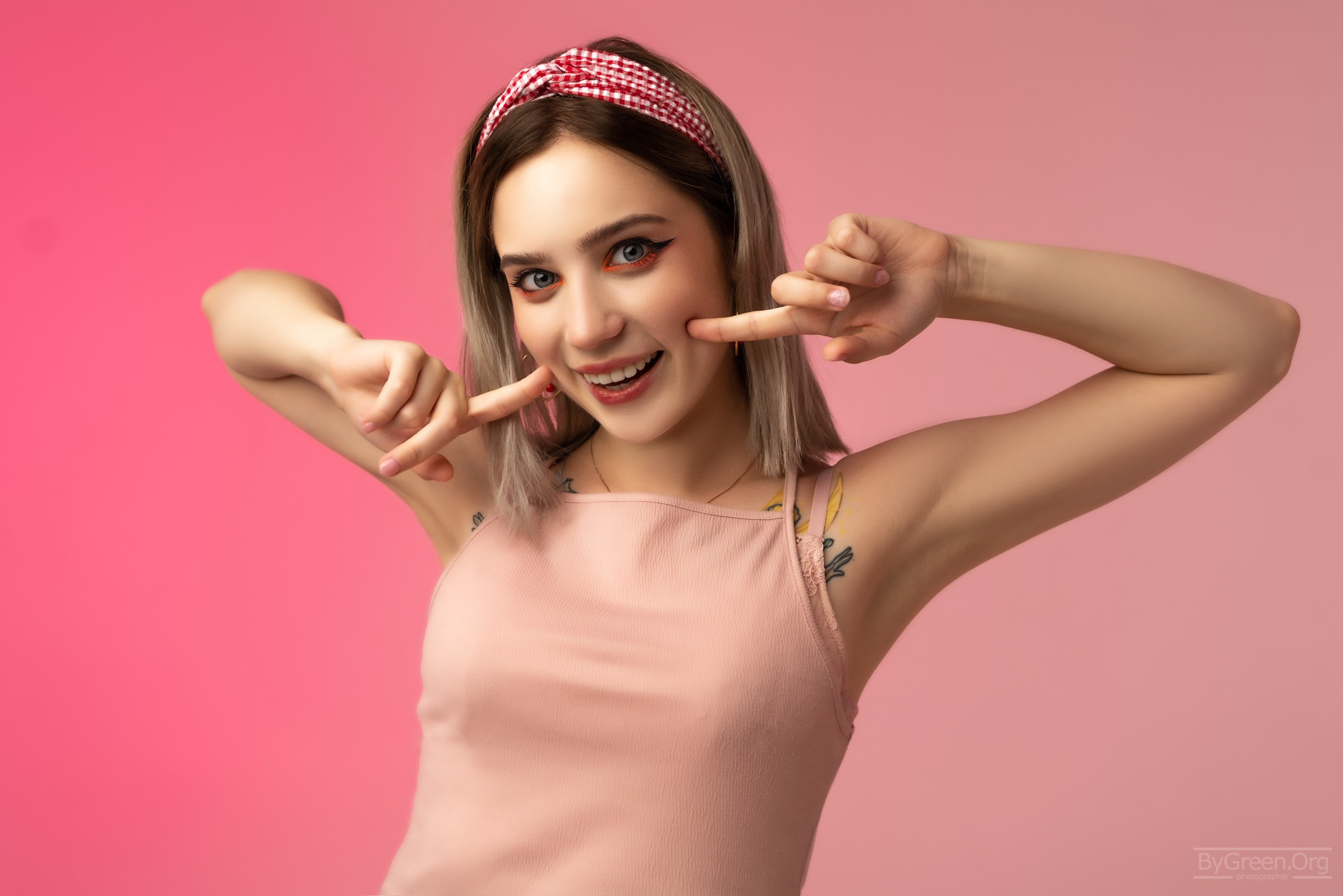 Стоимость съемки студийной. ByGreenOrg и красивые фотографии