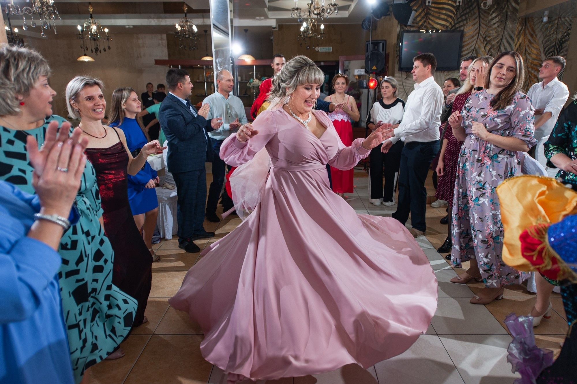 Уникальная свадьба. Свадебный и семейный фотограф в Омске Мормулев Михаил