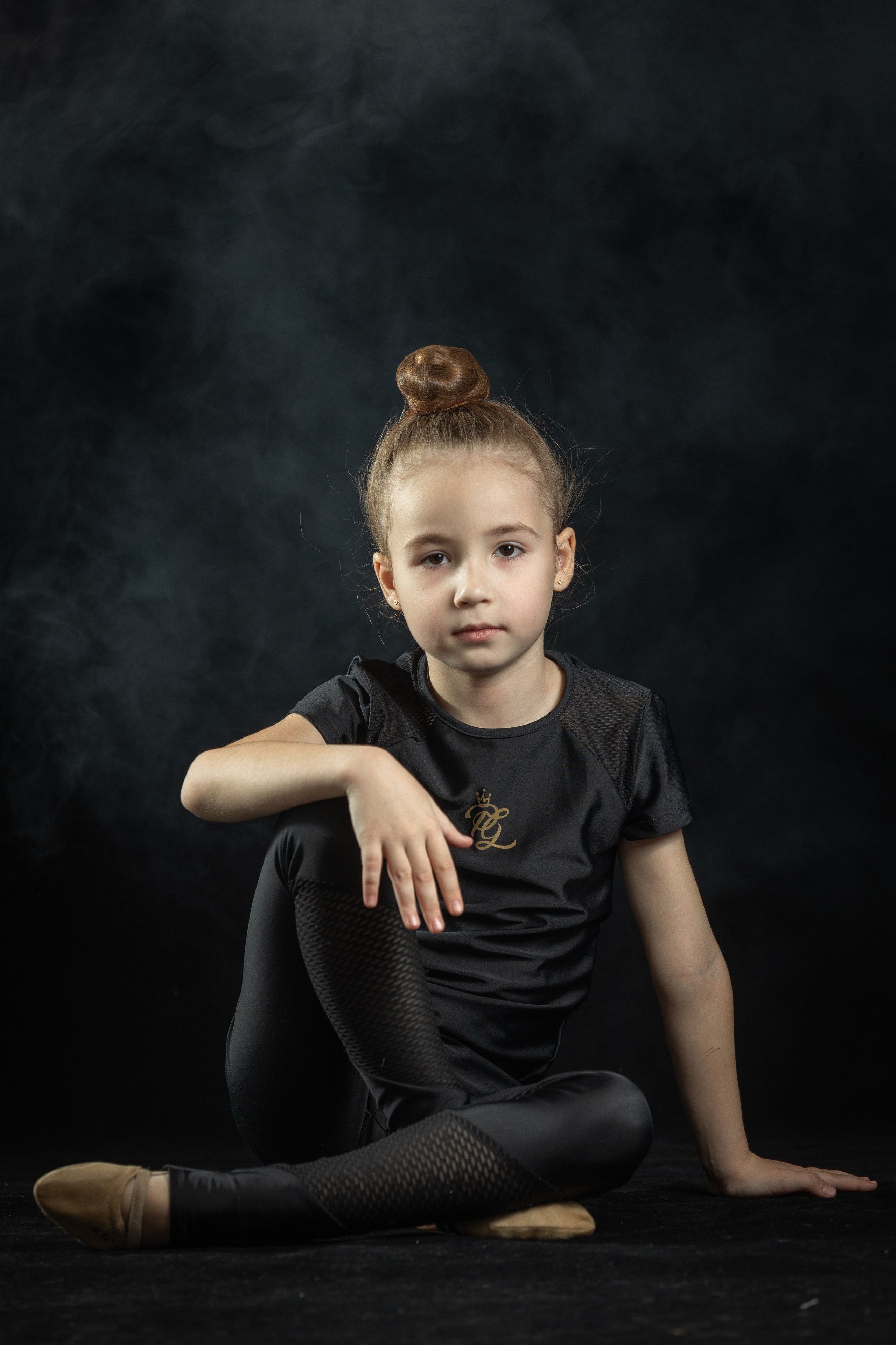 Грация и сила. Фотосессия с маленькой гимнасткой. Свадебный, портретный и семейный фотограф Уфа