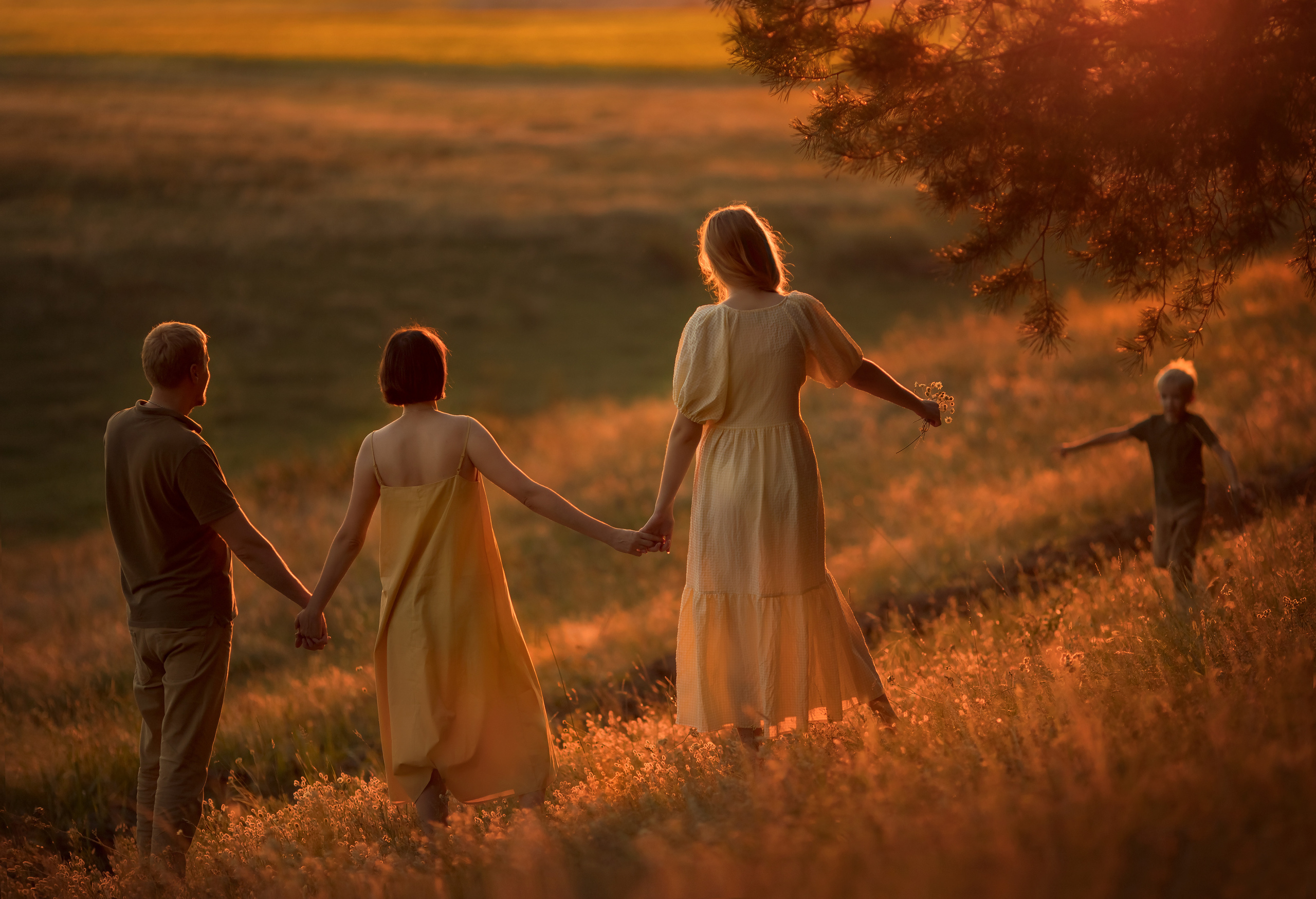 Провожая солнце. Семейный и детский фотограф в Саратове Полина Коткина