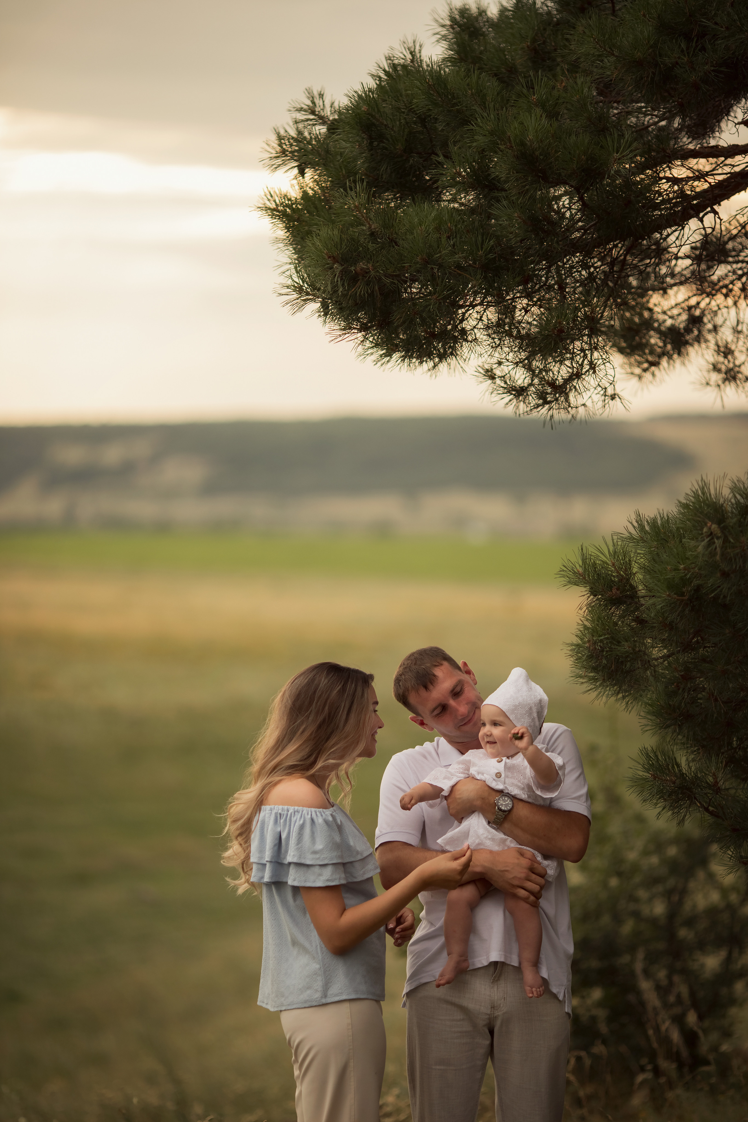 Маленькая Мая. Семейный и детский фотограф в Саратове Полина Коткина