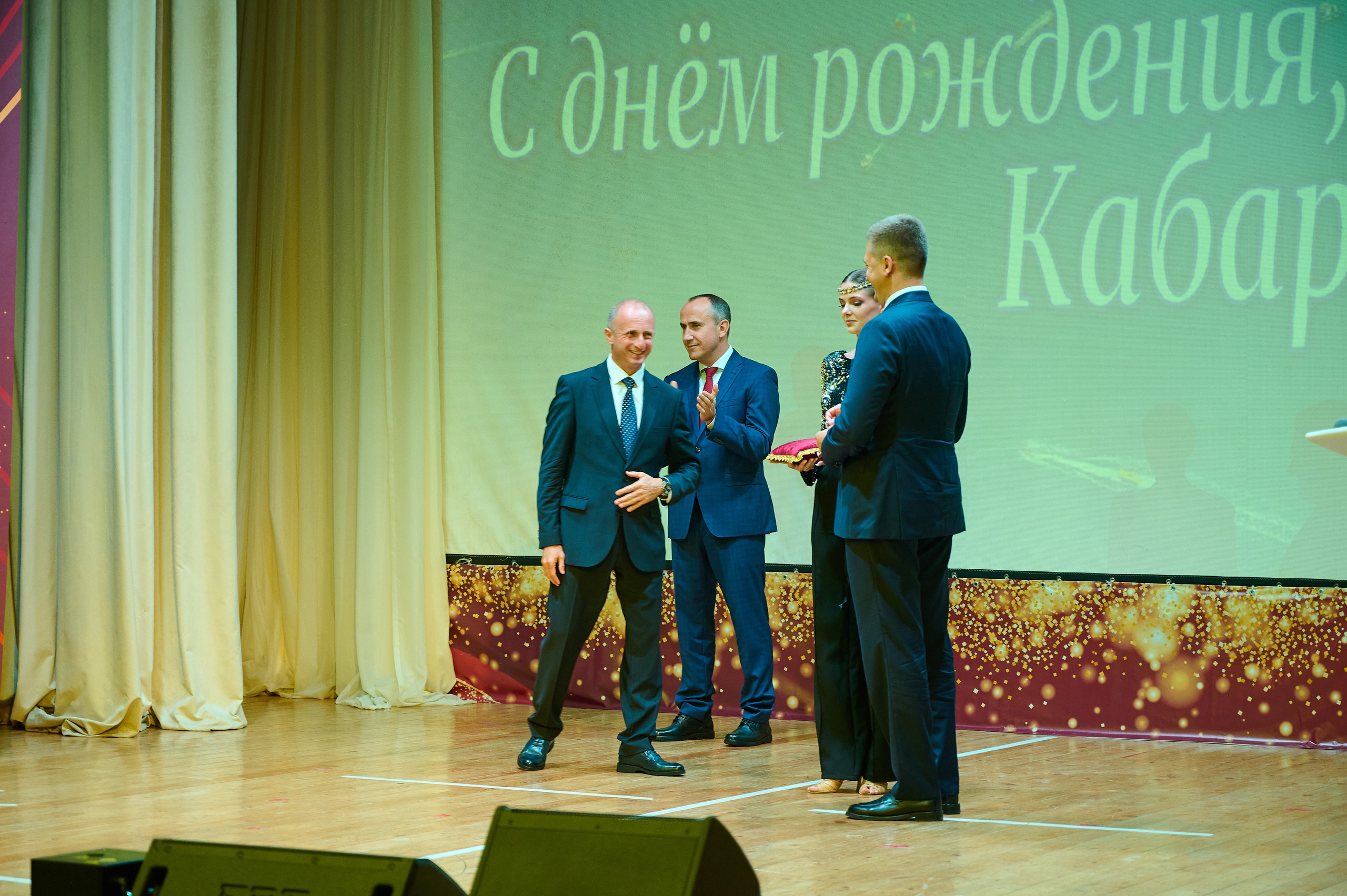 190 лет Кабардинке. Жизнь курорта Кабардинка в фотографиях