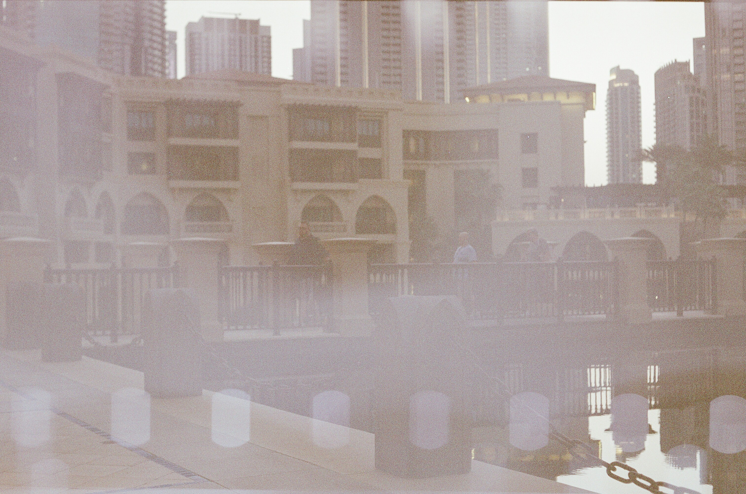 Dubai \ may 2024 \ film 35 mm. Коммерческий Фотограф Виктор Фоменых