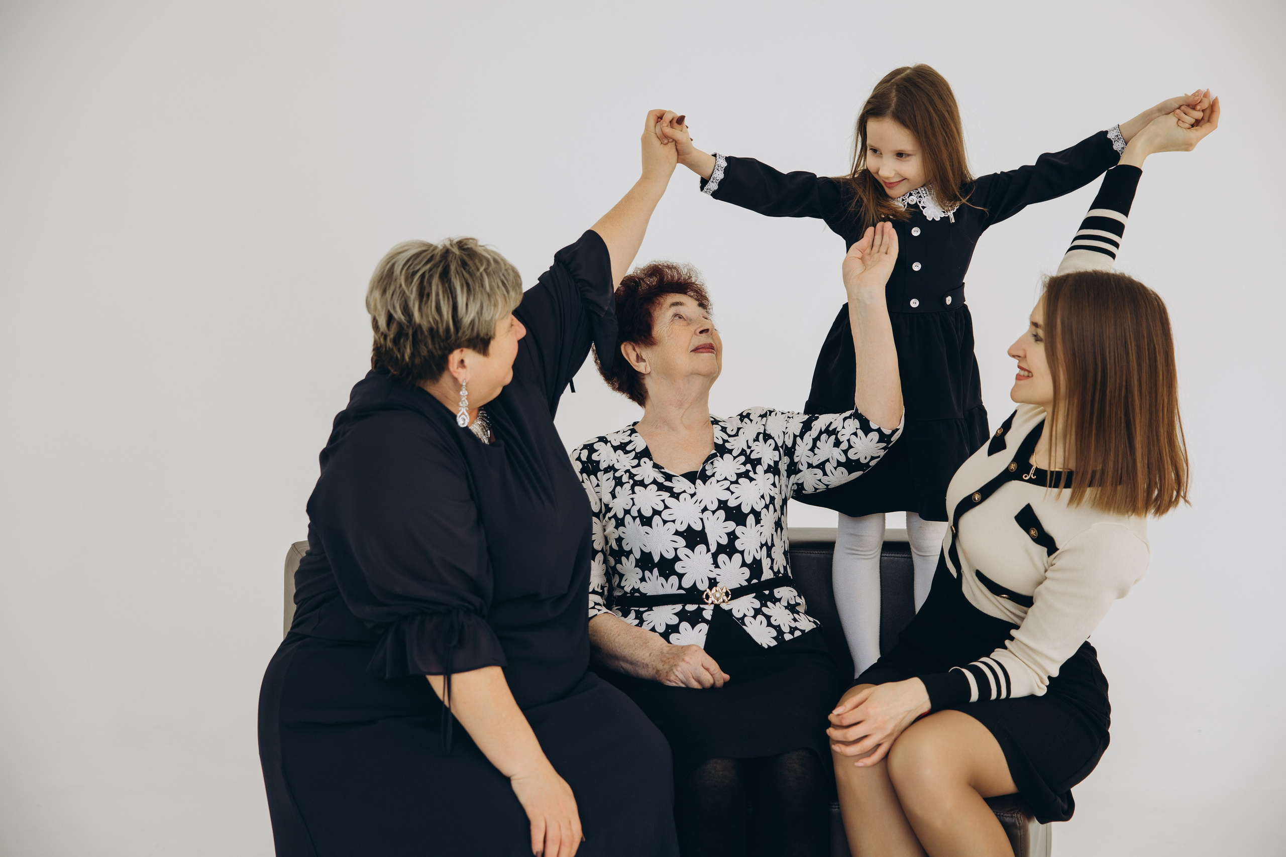 4 поколения. Свадебный, семейный фотограф в Иркутске Светлана Макаричева