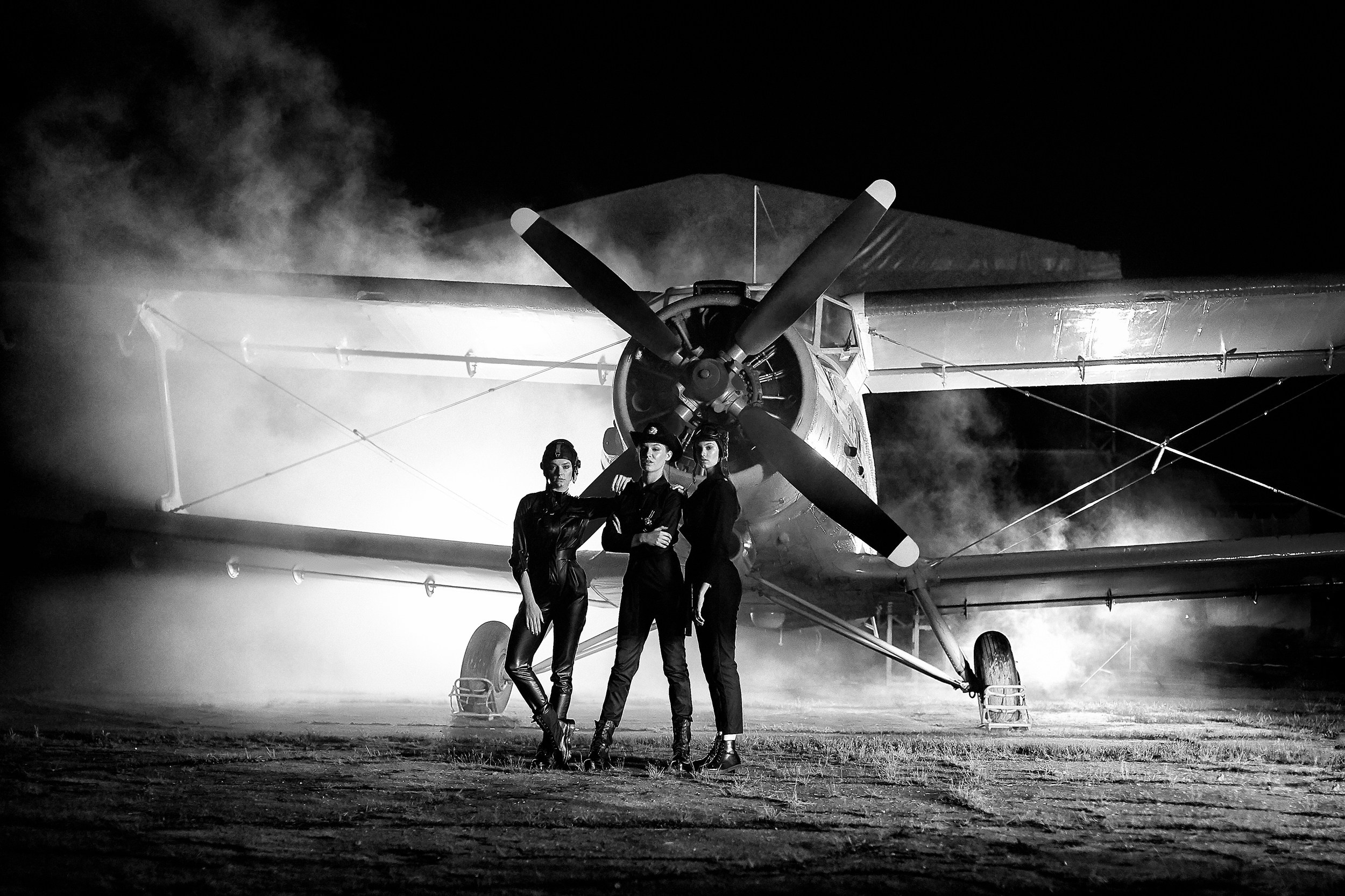 Фотосессия с самолетами-1 г. Ярославль Мастер-класс Михаила Семенова Ярославль