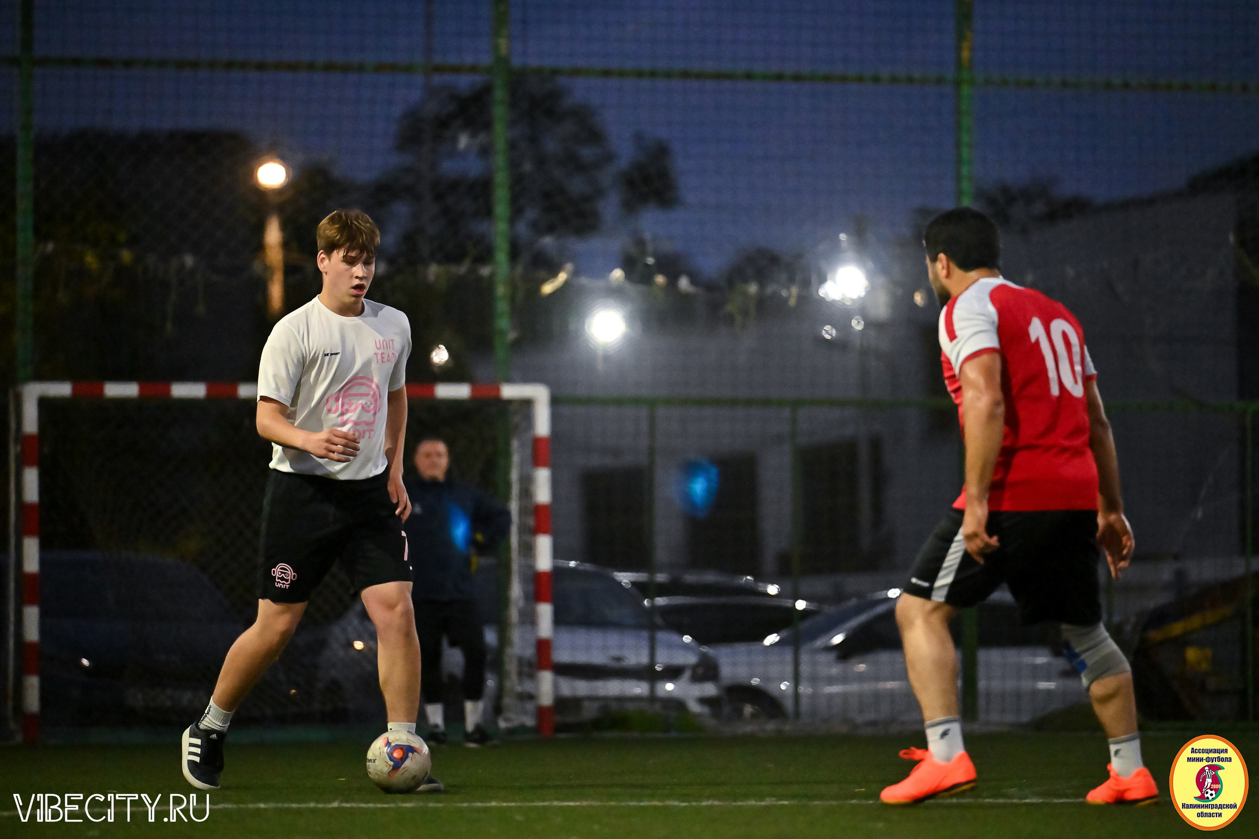 ИГРЫ МИНИ-ФУТБОЛЬНОЙ И КОРПОРАТИВНОЙ ЛИГИ. VIBECITY.RU Вайб Сити Ру Фоторепортажи Фотоотчеты Калининград