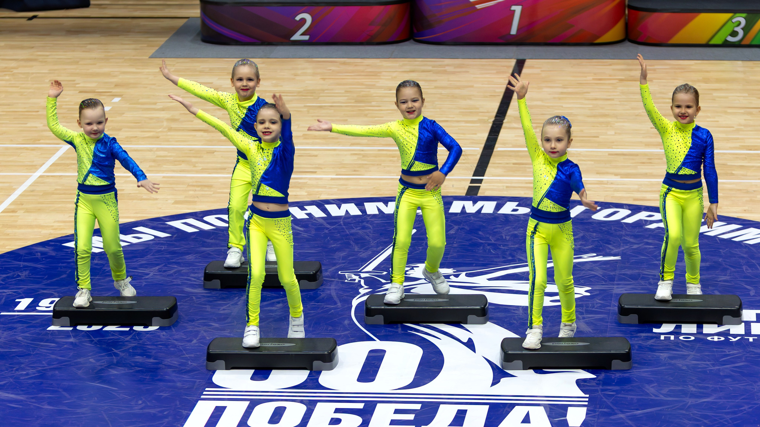 Фестиваль по фитнес-аэробике «Облачко» Младшая группа. Выпускные альбомы и школьный фотограф в Подольске, Троицке, Щербинке, Москве и Московской области