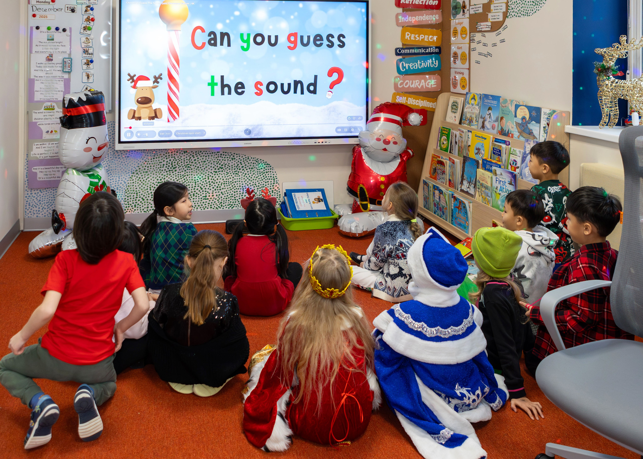 Christmas Celebration at The International School of Moscow. Школьный фотограф и выпускные альбомы | SHKOLBook
