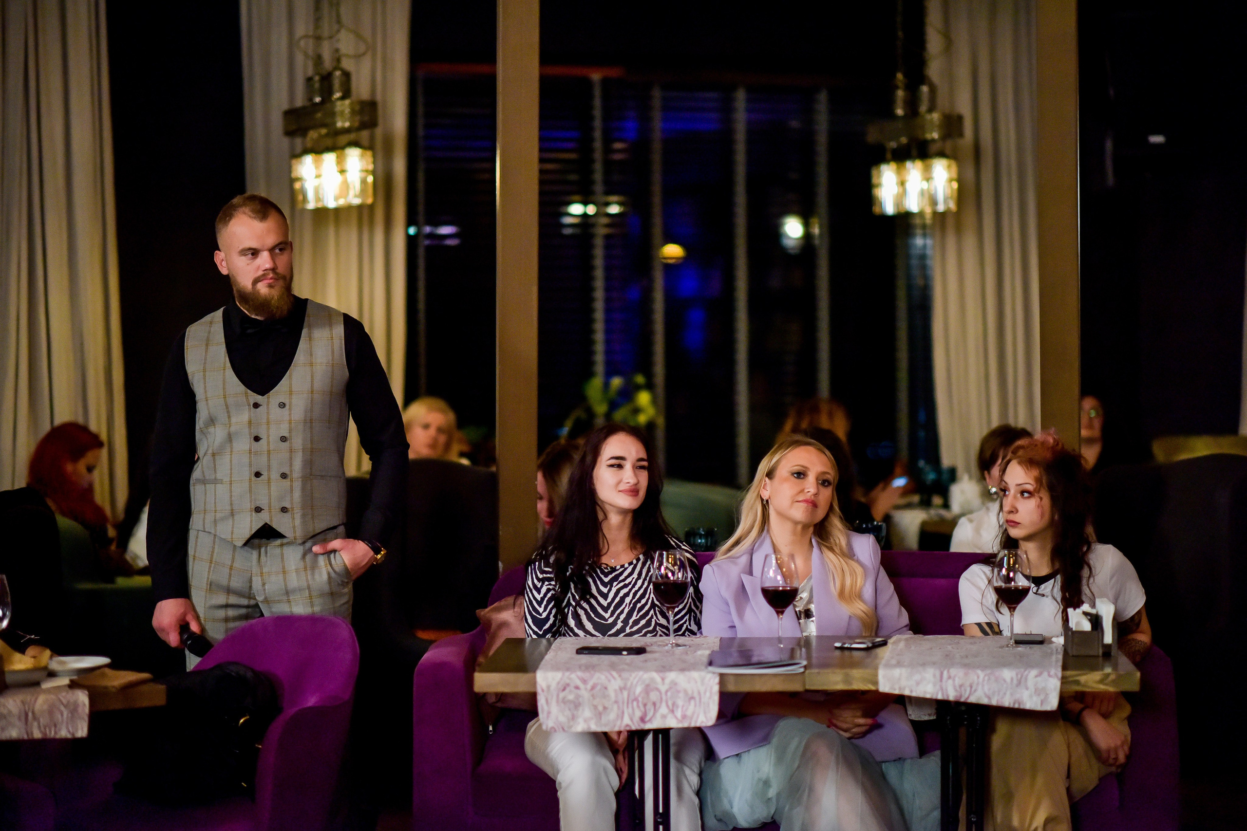 СЪЕМКИ при проекте «4 ЖЕНЫ». ТВ «ПЯТНИЦА». Фотограф для бизнесконтента, репортажей и семейного альбома в Москве