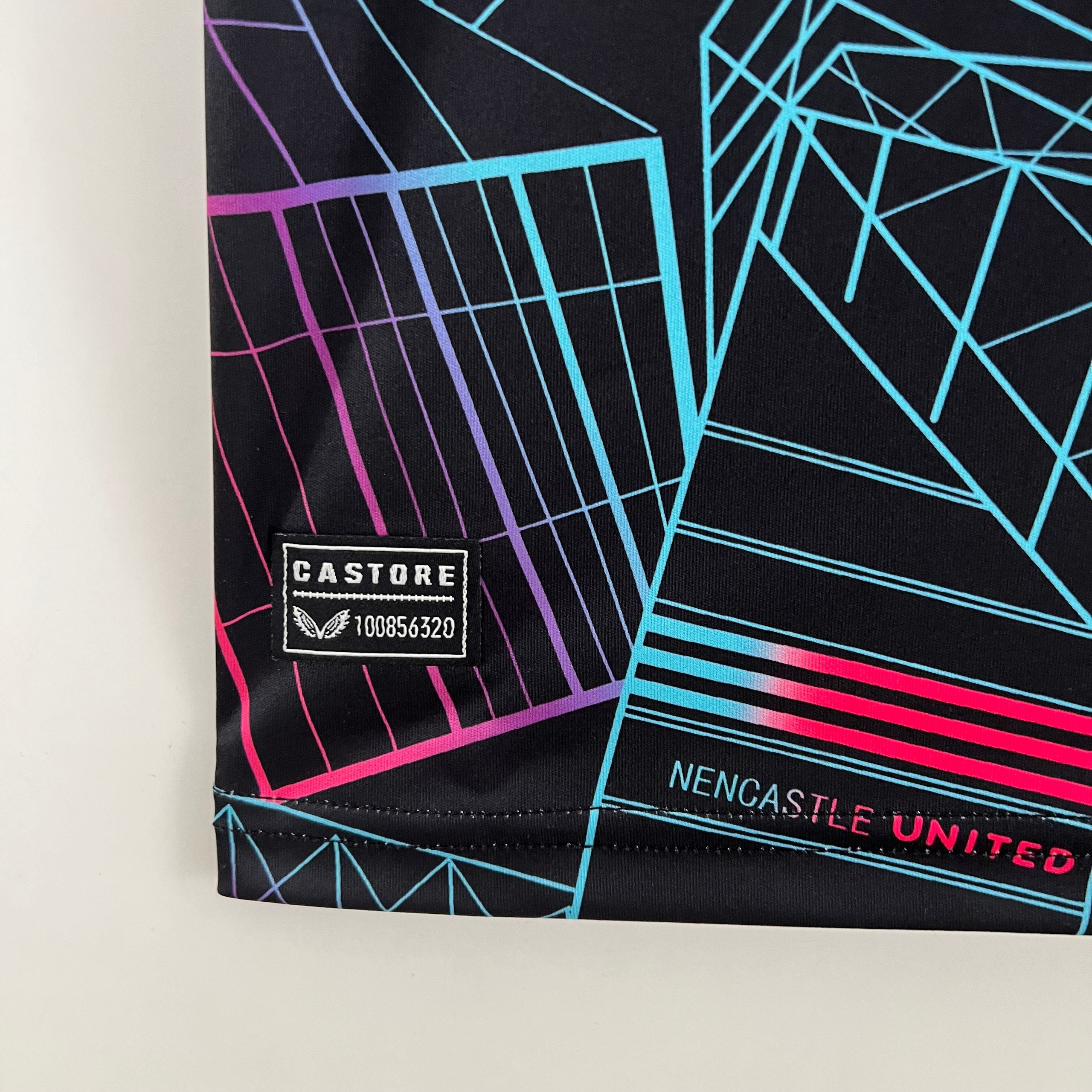 Тренировочная джерси Newcastle United 2023-2024 купить. Футбольный магазин — ssw_magazin