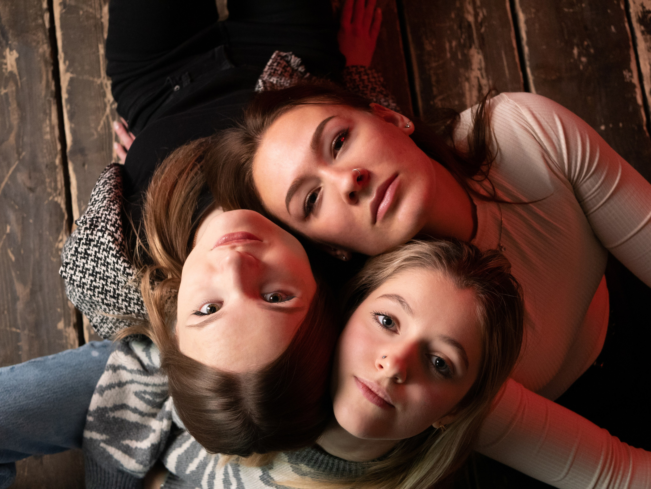 Сайт фотографа Елизарова Дениса. Студийные, Уличные, Индивидуальные фотосессии в Москве