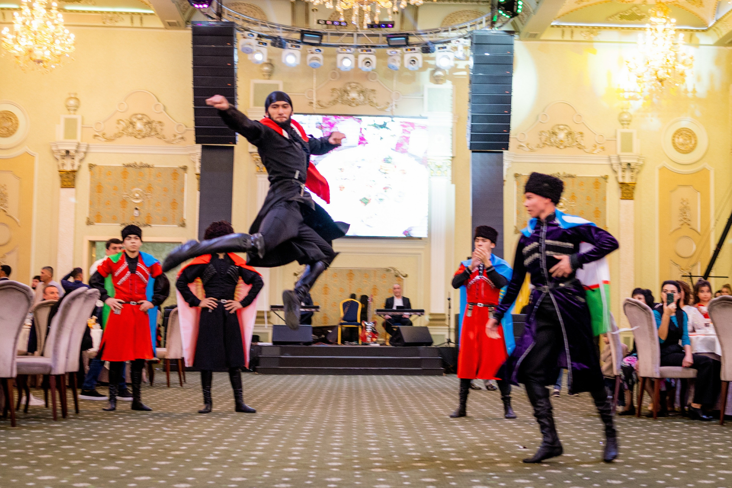Свадебный фотограф в Караганде Алексей Баранов. Свадебный фотограф Алексей Баранов. Фотограф Алексей Баранов. Фотостудия Flash. Семейные фотосессии в Караганде. Индивидуальные фотосессии, детские фотосессии, парные фотосессии в Караганде. Интерьерная фотосессия в Караганде. Семейный фотограф Алексей Баранов. Детский фотограф Алексей Баранов. Художественный фотограф Алексей Баранов. Свадебный фотограф Алексей Баранов. Черно-Белая съемка в Караганде. Самые лучшие семейный и детские фотосессии в Караганде. Прогулочные фотосессии. Street photo. уличная фотосессия в Караганде. Репортажная съемка в Караганде. фотосессия Свадебной прогулки в Караганде. Фотосессия свадьбы в Караганде. Репортажный фотограф Алексей Баранов.