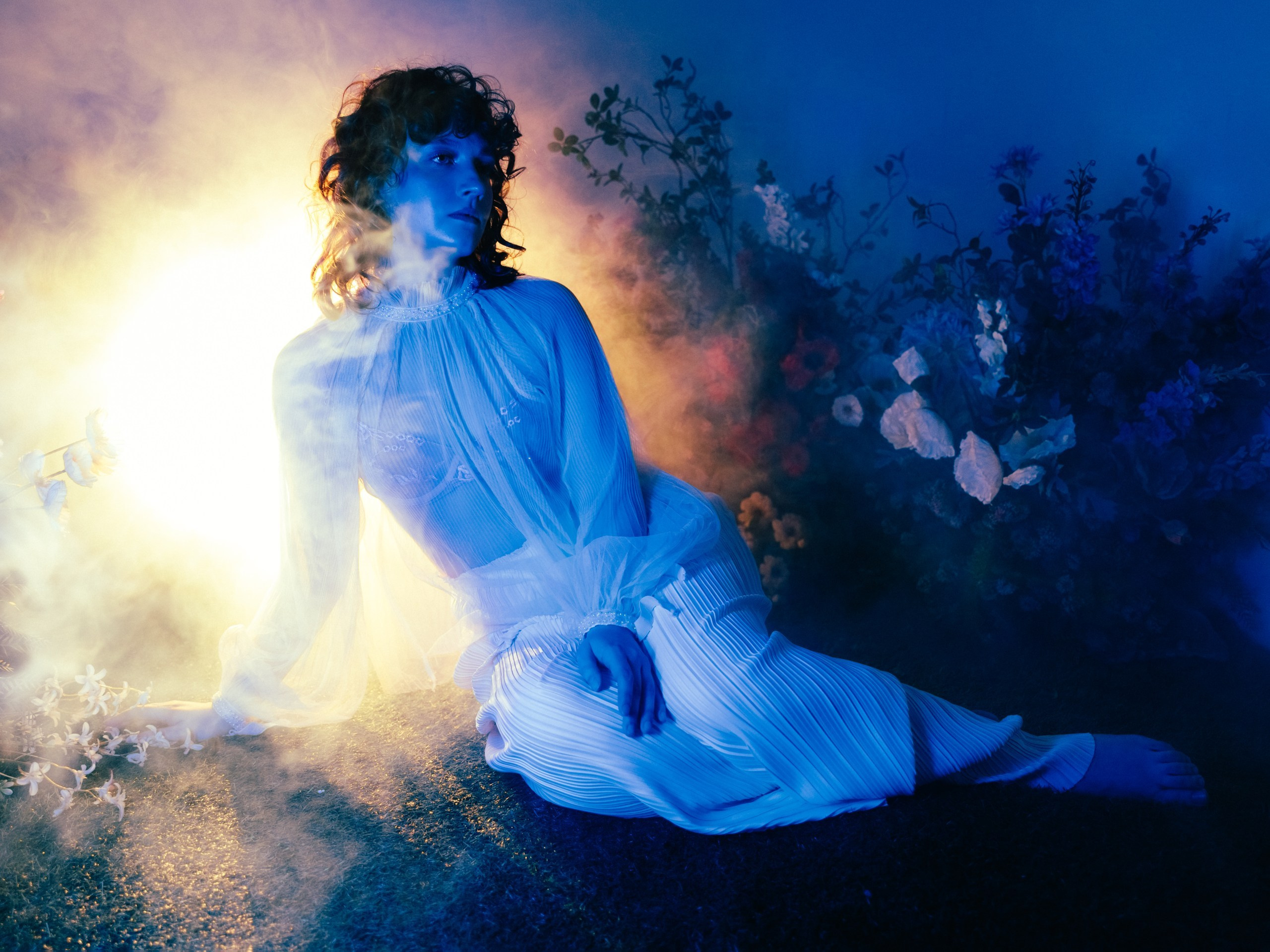 Фотосессия девушки с цветным светом в Новосибирске — Роман Лахмыткин