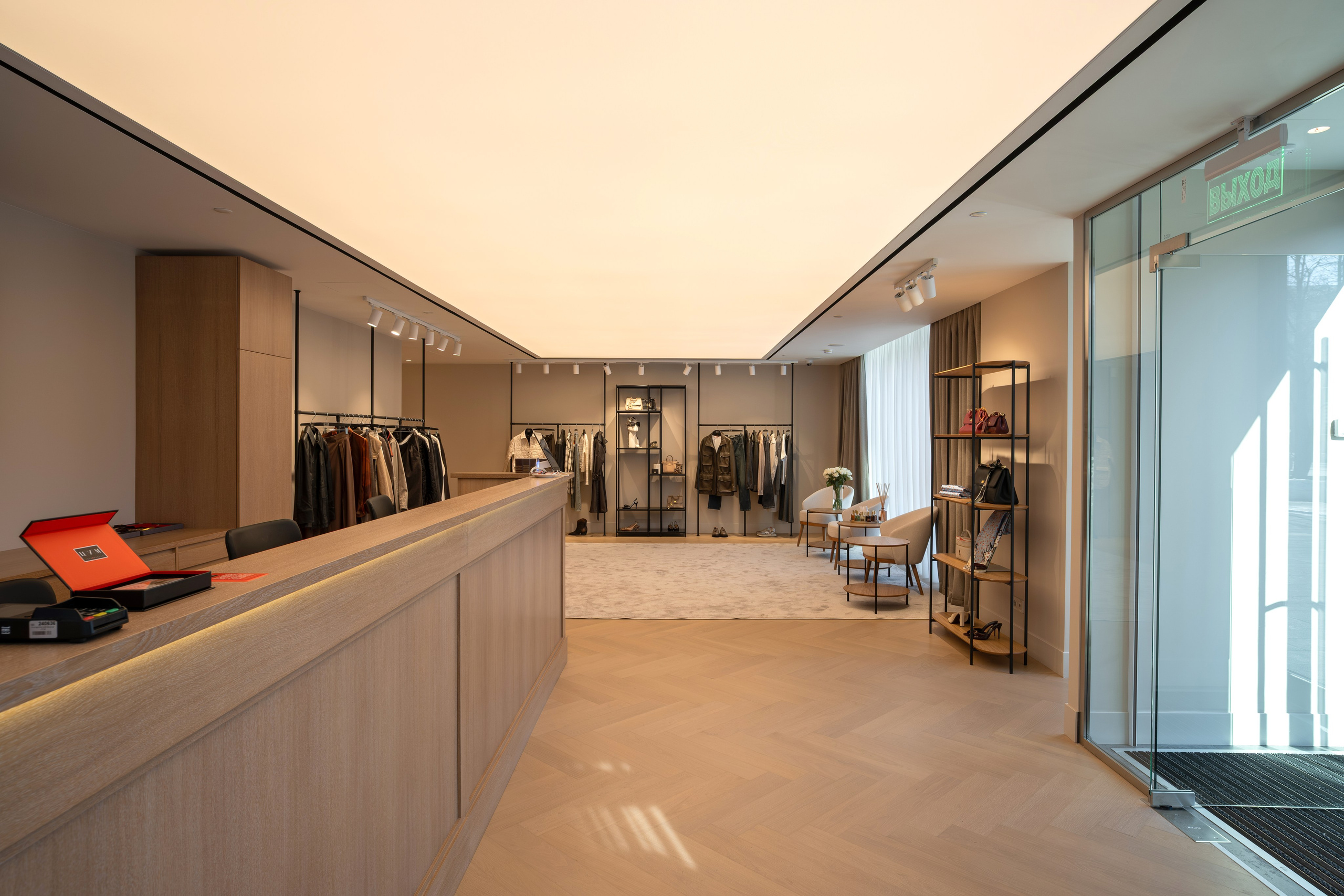 ЦУМ. Фотограф и видеограф в Тюмени Анна Жагорина, ваши фото еще не отдавали так быстро!