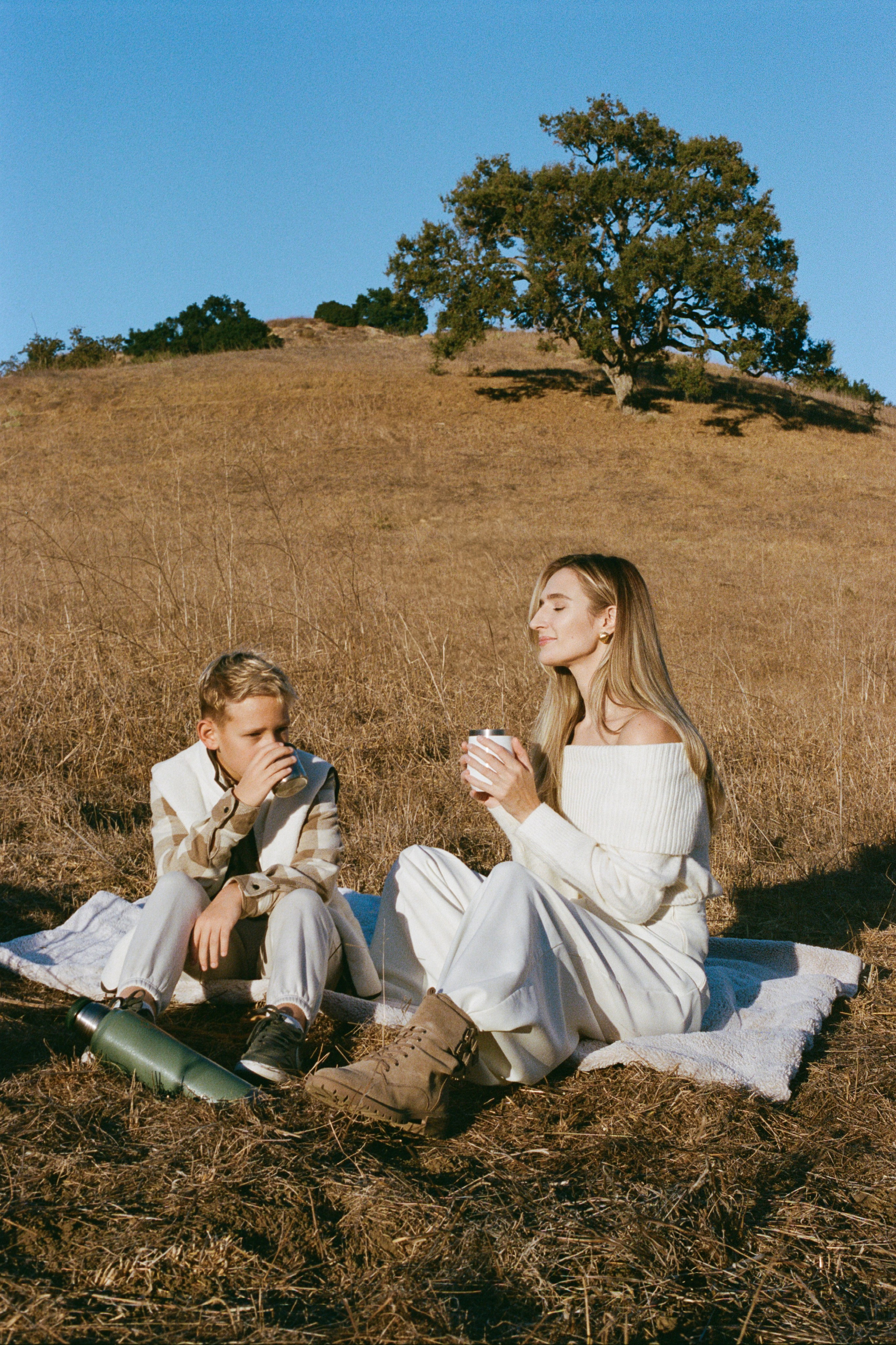 Family. Film photographer in Los Angeles Anastasiya Pankova