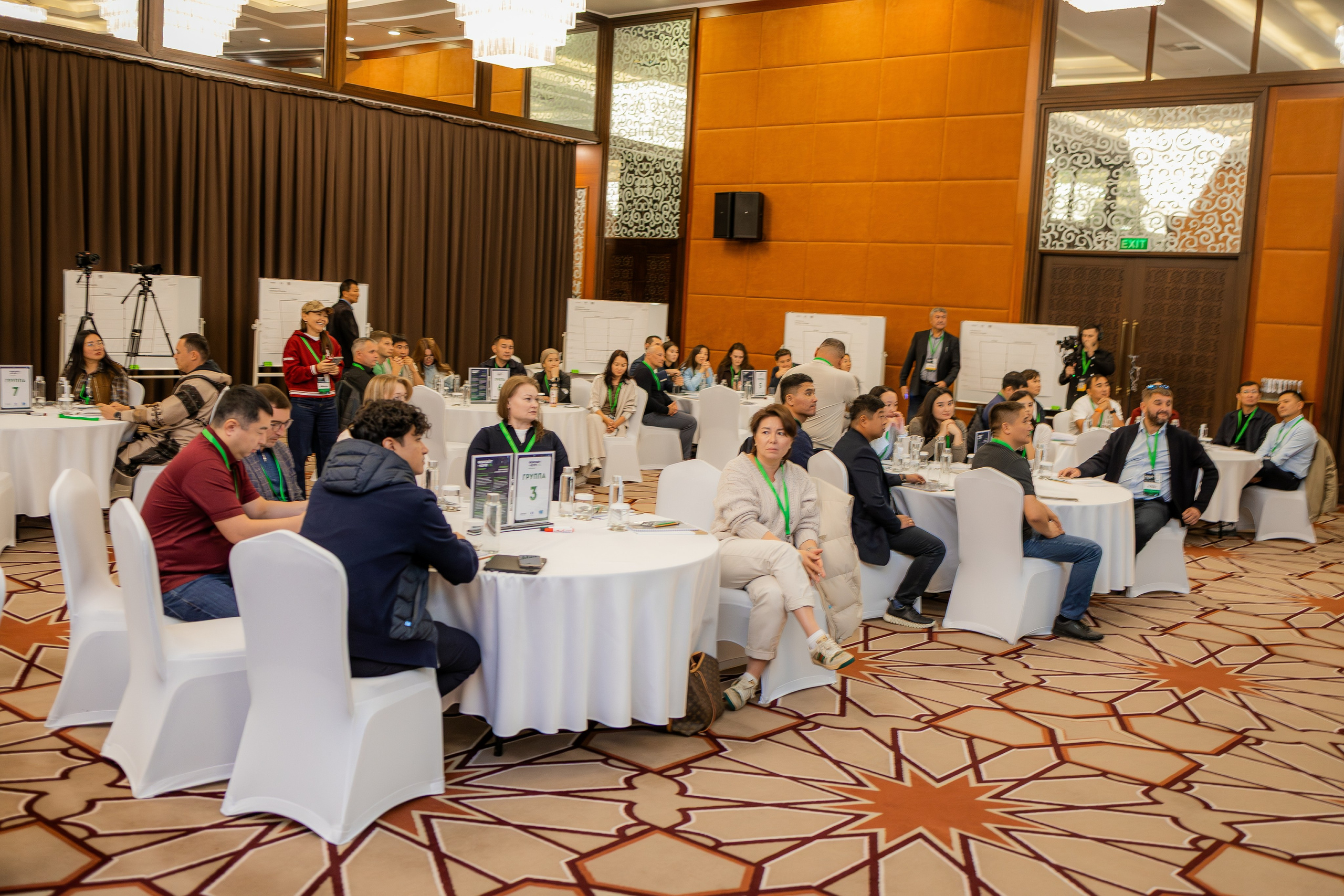 Студийный фотограф в Караганде Алексей Баранов. Фотограф Алексей Баранов. Фотостудия Flash. Семейные фотосессии в Караганде. Индивидуальные фотосессии, детские фотосессии, парные фотосессии в Караганде. Интерьерная фотосессия в Караганде. Семейный фотограф Алексей Баранов. Детский фотограф Алексей Баранов. Художественный фотограф Алексей Баранов. Свадебный фотограф Алексей Баранов. Черно-Белая съемка в Караганде. Самые лучшие семейный и детские фотосессии в Караганде. Контент Съемка в Караганде. SMM в Караганде. Контент фотограф Алексей Баранов. Рекламная съемка в караганде. Реклама. Бутики с одеждой. торговля Караганда. рекламное фото мероприятия в караганде. рекламное фото. рекламный фотограф Алексей Баранов. фотограф. Фотограф Караганда. Алексей Баранов. фотосессия. фотосессия в Караганде. Заказать фотографа в караганде. репортажный фотограф в Караганде. фотосъемка мероприятий. банкет. свадьба. юбилей. детское день рождение. годик. фотограф детский в Караганде. Репортажный фотограф в караганде Алексей Баранов.