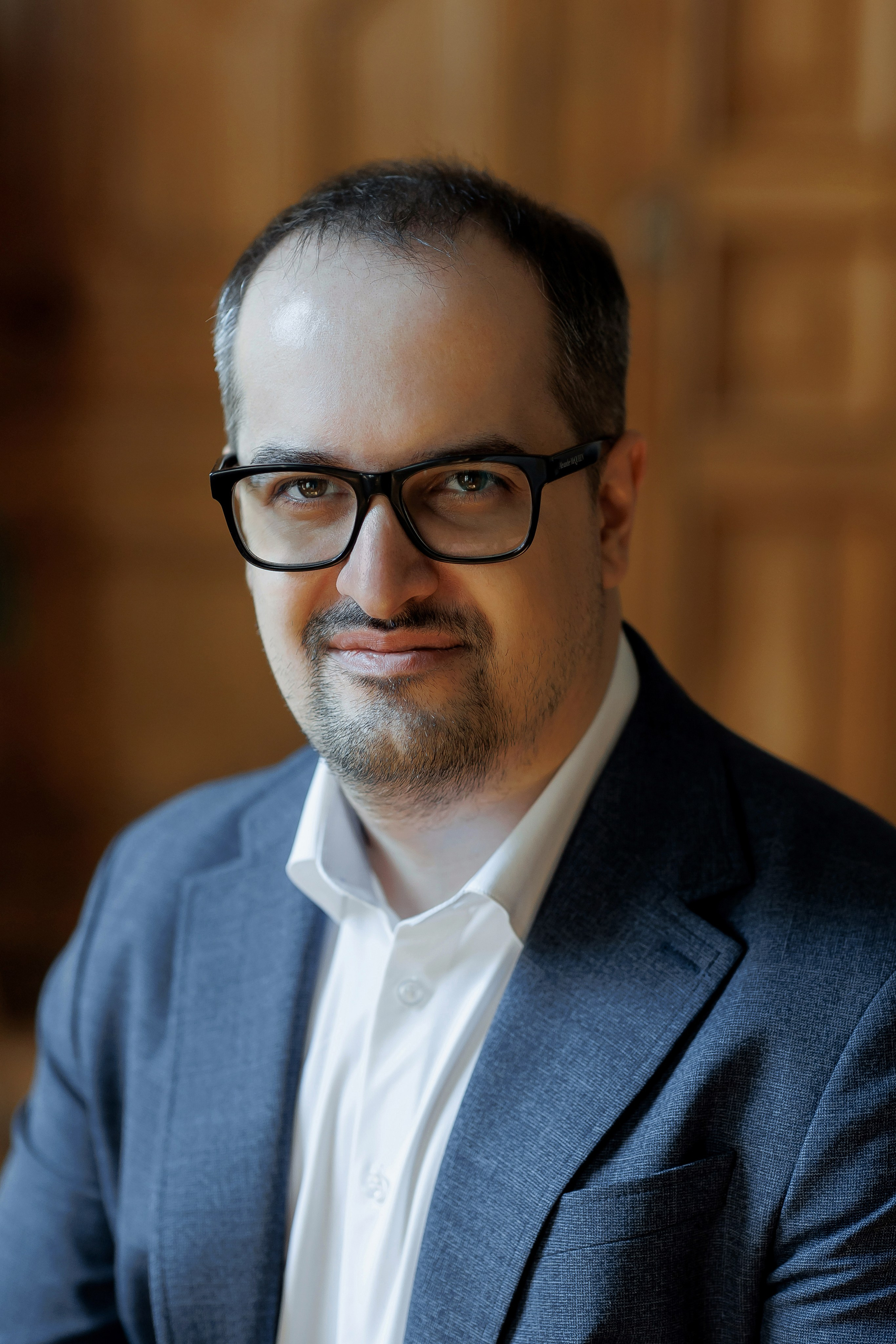 Свадебная фотосессия в библиотеке-читальне им. А. С. Пушкина. Свадебный фотограф в Москве Дарья Олендарёва