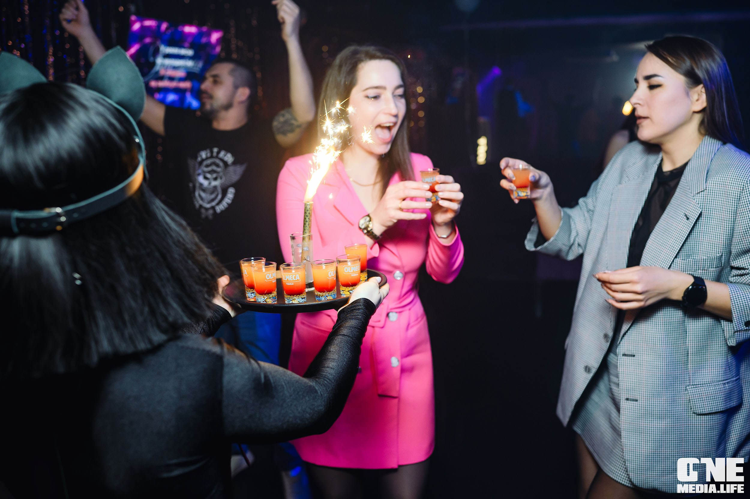 Фотоотчет из караоке-клуба Эйфория. One Media Life: фоторепортажи, фотоотчеты с мероприятий и заведений