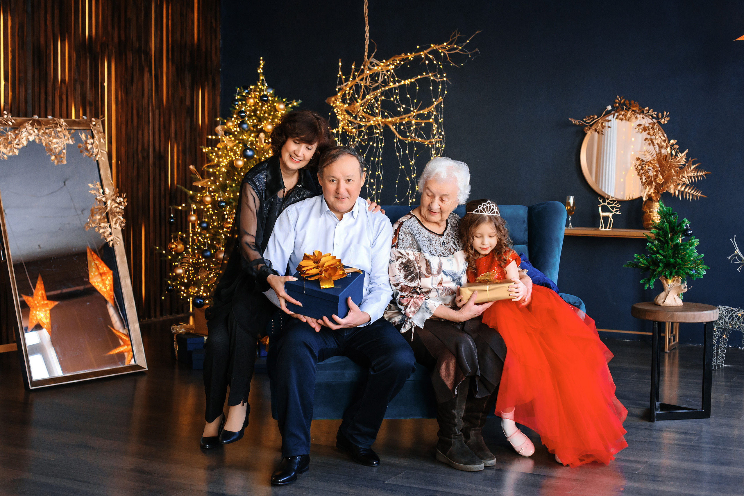Семейные новогодние съёмки. Фотограф Бурятии София Андриянова