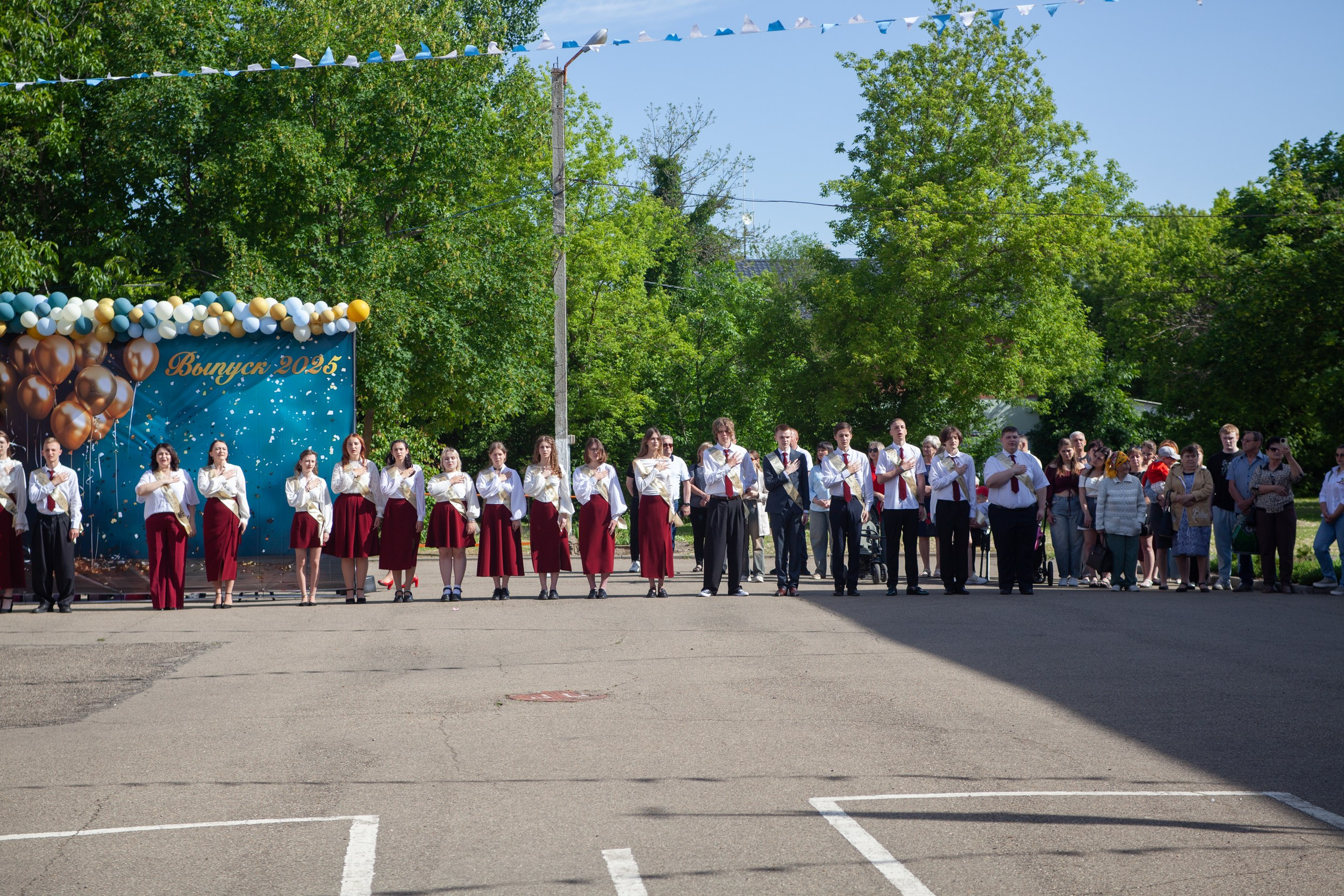 Последний звонок в Десяточке