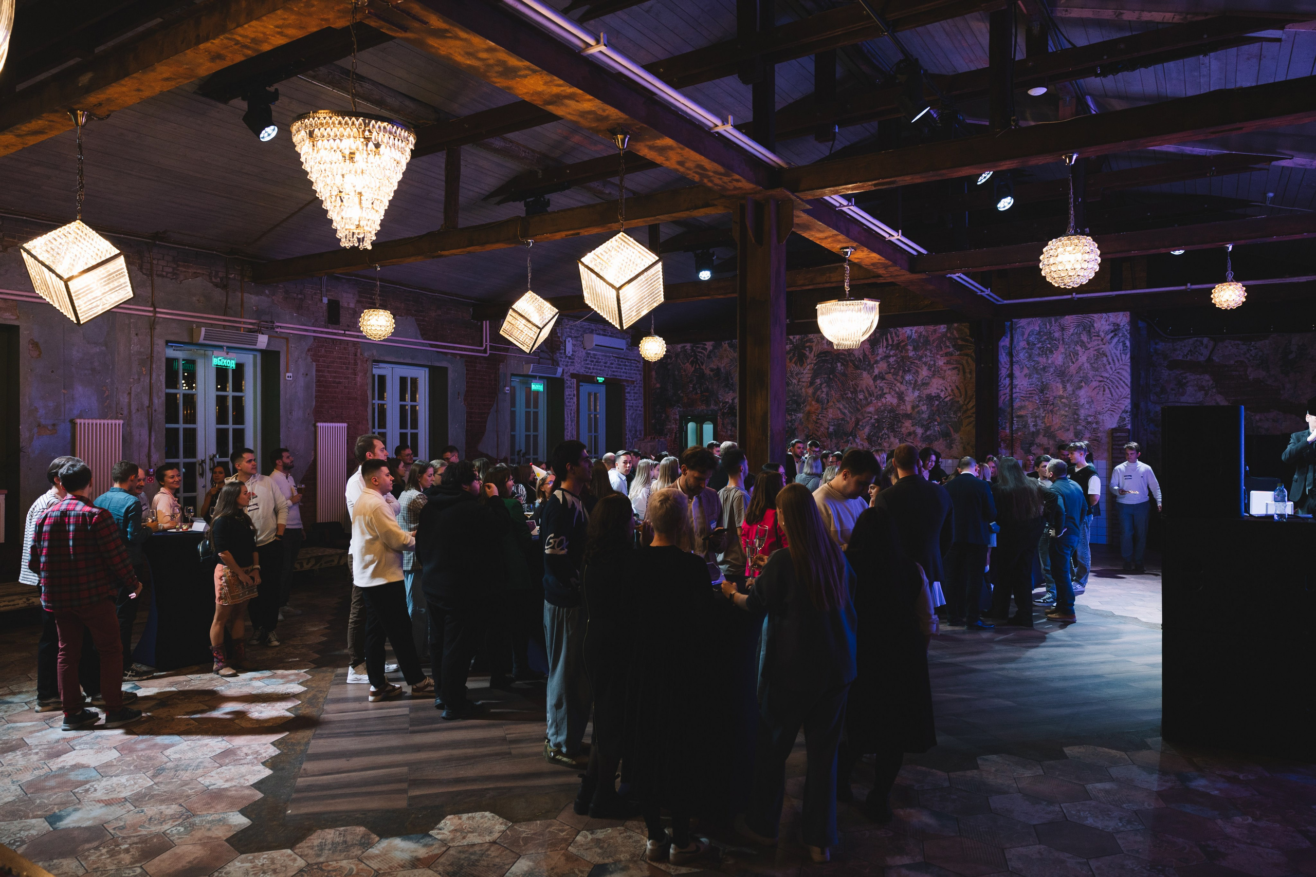 Репортажный фотограф на корпоратив, день рождения и другие мороприятия. Свадебный фотограф в Москве — Оскар Гелманов