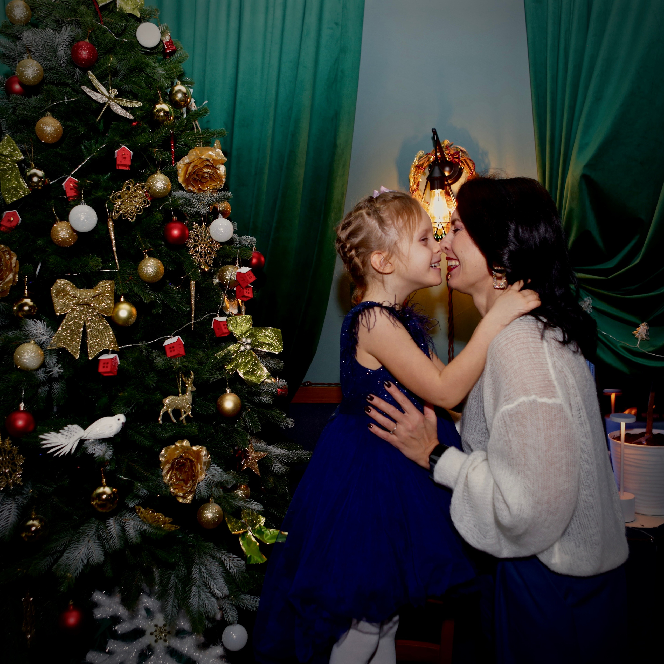 Новогодняя фотосъёмка в Ковчеге. Свадебный и семейный фотограф-Королева Натали/Раменское-Жуковский-Москва/тел.+7 (985) 153-75-43