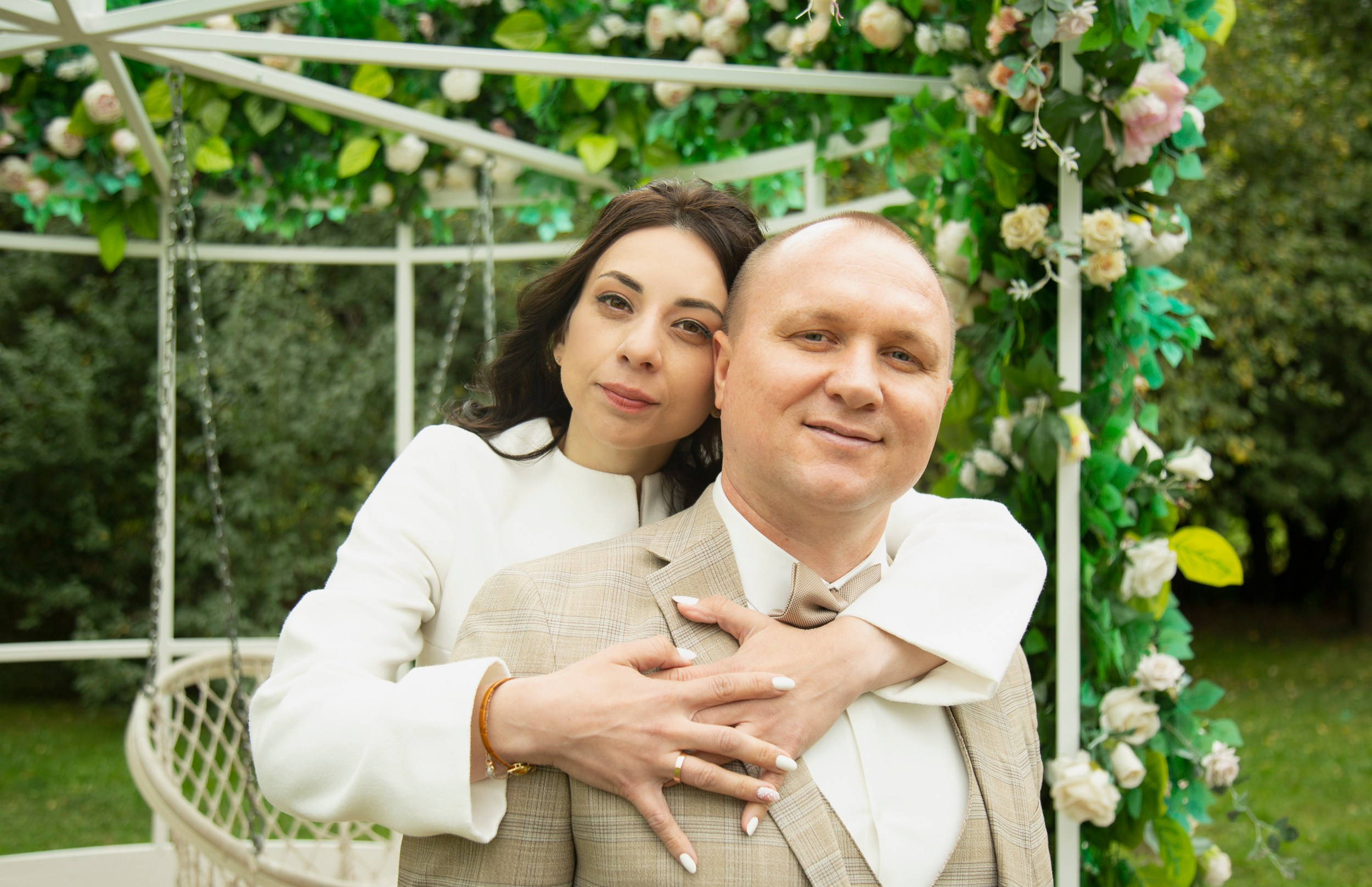 Свадебная фотосессия бракосочетания во Дворце Алексея Михайловича в Коломенском в Москве для Ирины и Андрея. Фотосессия в студии в Москве от профессионального фотографа услуги по доступным ценам