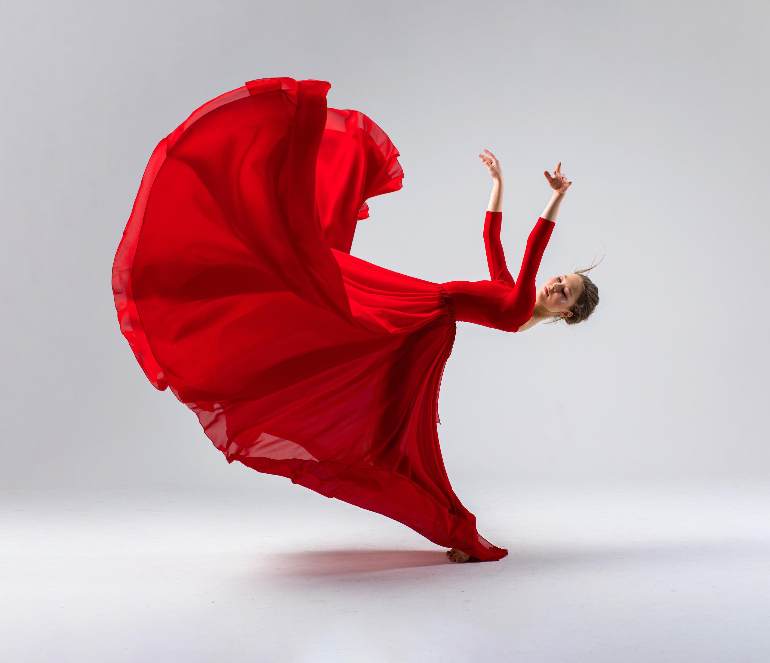 Красная длинная юбка напрокат бесплатно. Балетный фотограф Алина Ханько — Душа Балета