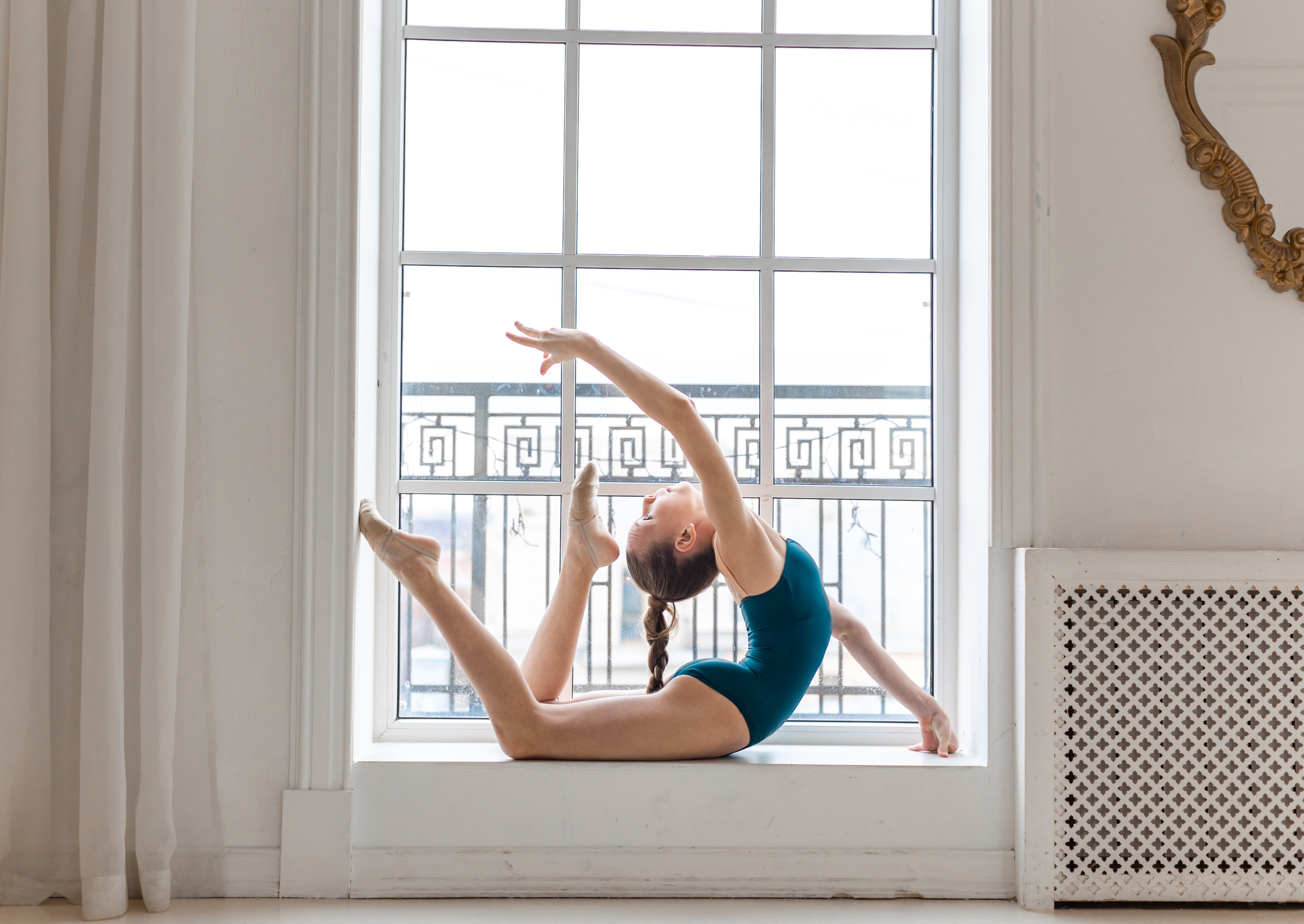 Фото съёмка гимнастики в интерьере. Балетный фотограф Алина Ханько — Душа Балета