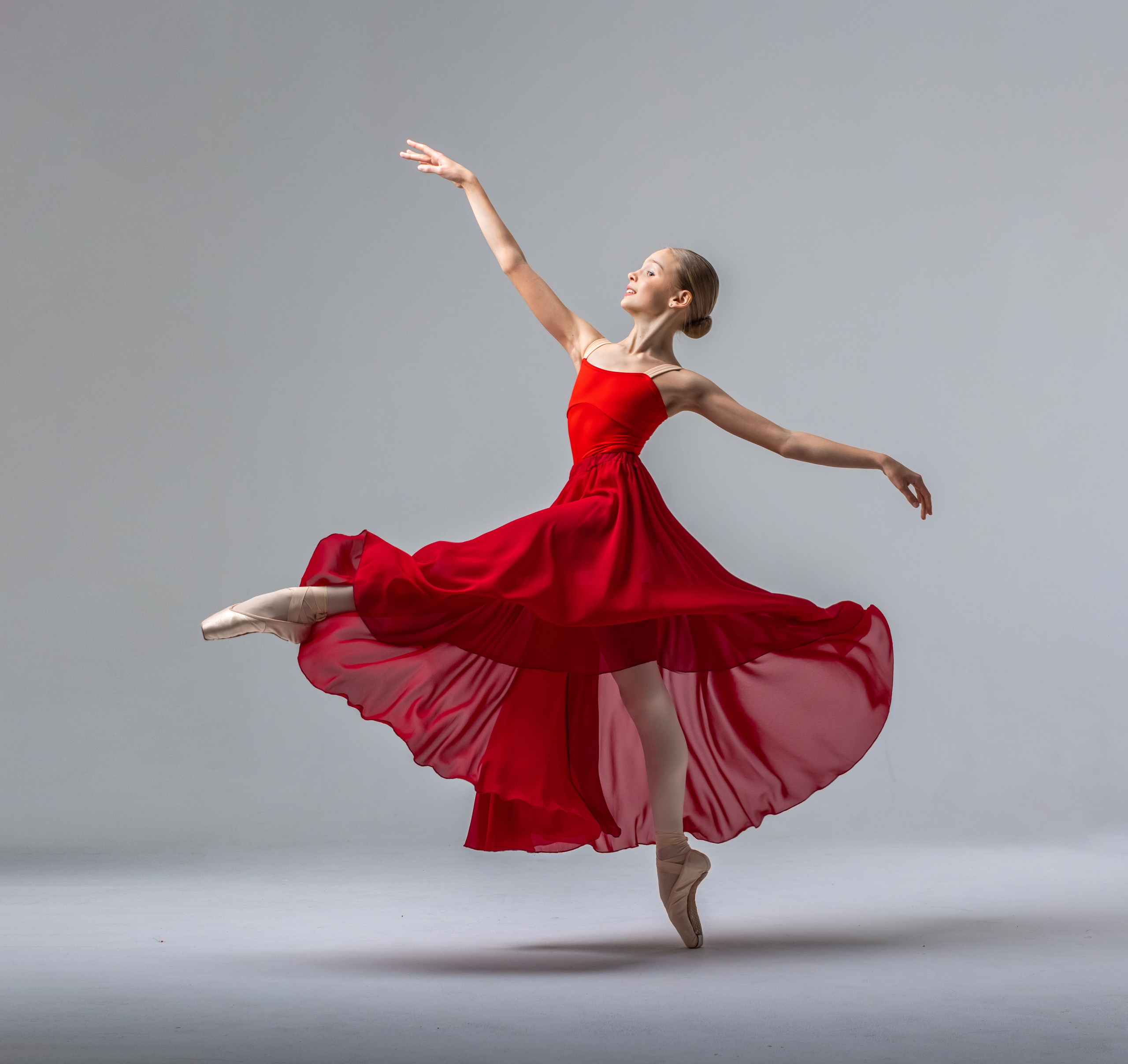Красная длинная юбка напрокат бесплатно. Балетный фотограф Алина Ханько — Душа Балета