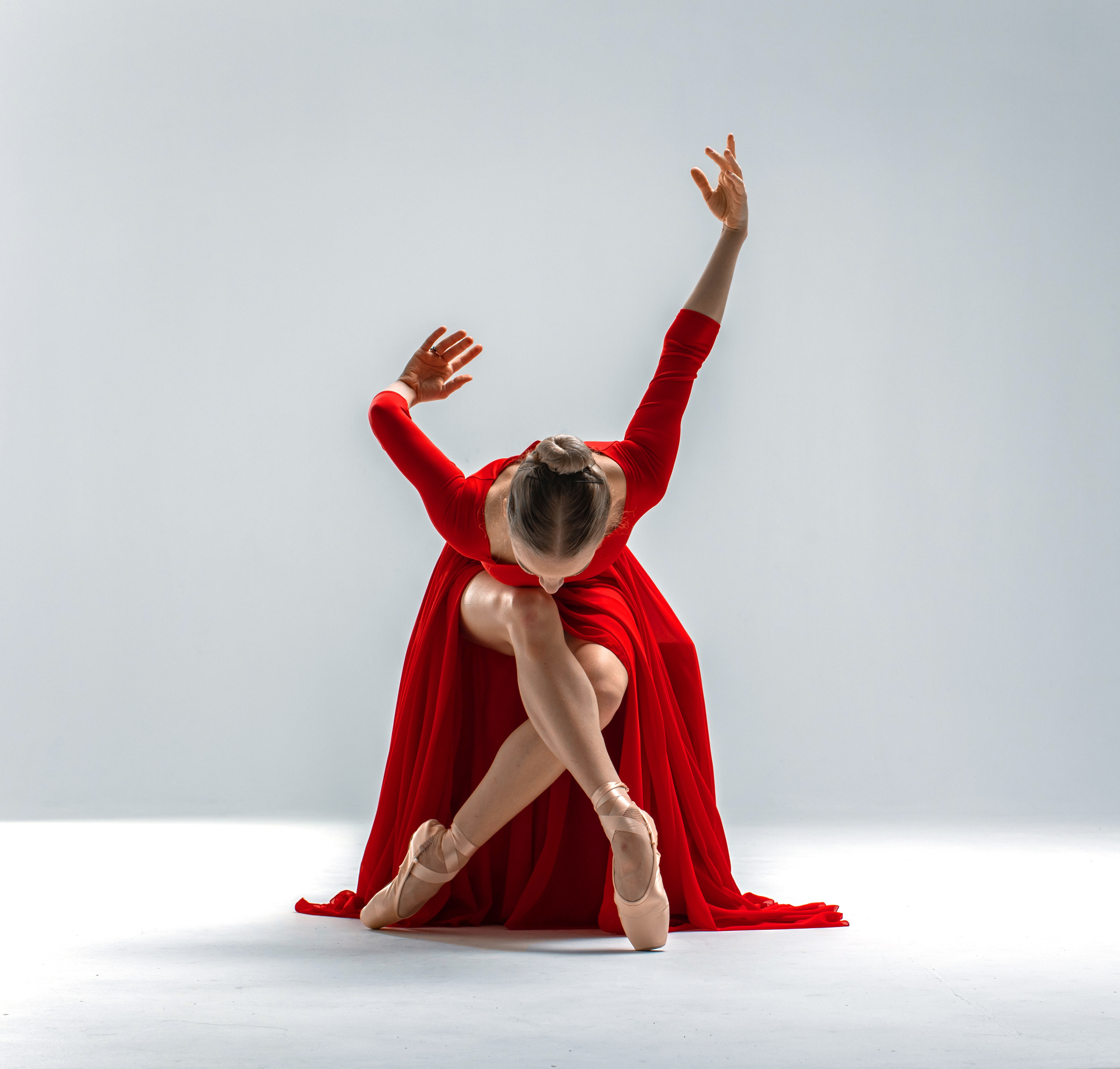 Красная длинная юбка напрокат бесплатно. Балетный фотограф Алина Ханько — Душа Балета