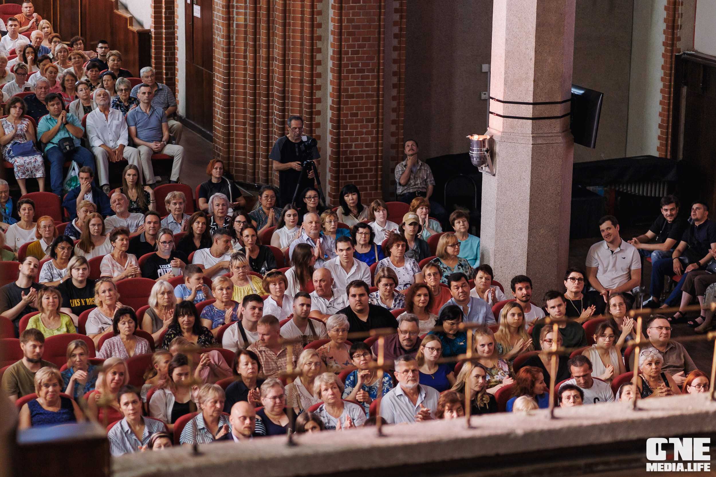 Фоторепортаж из Калининградской филармонии. One Media Life: фоторепортажи, фотоотчеты с мероприятий и заведений