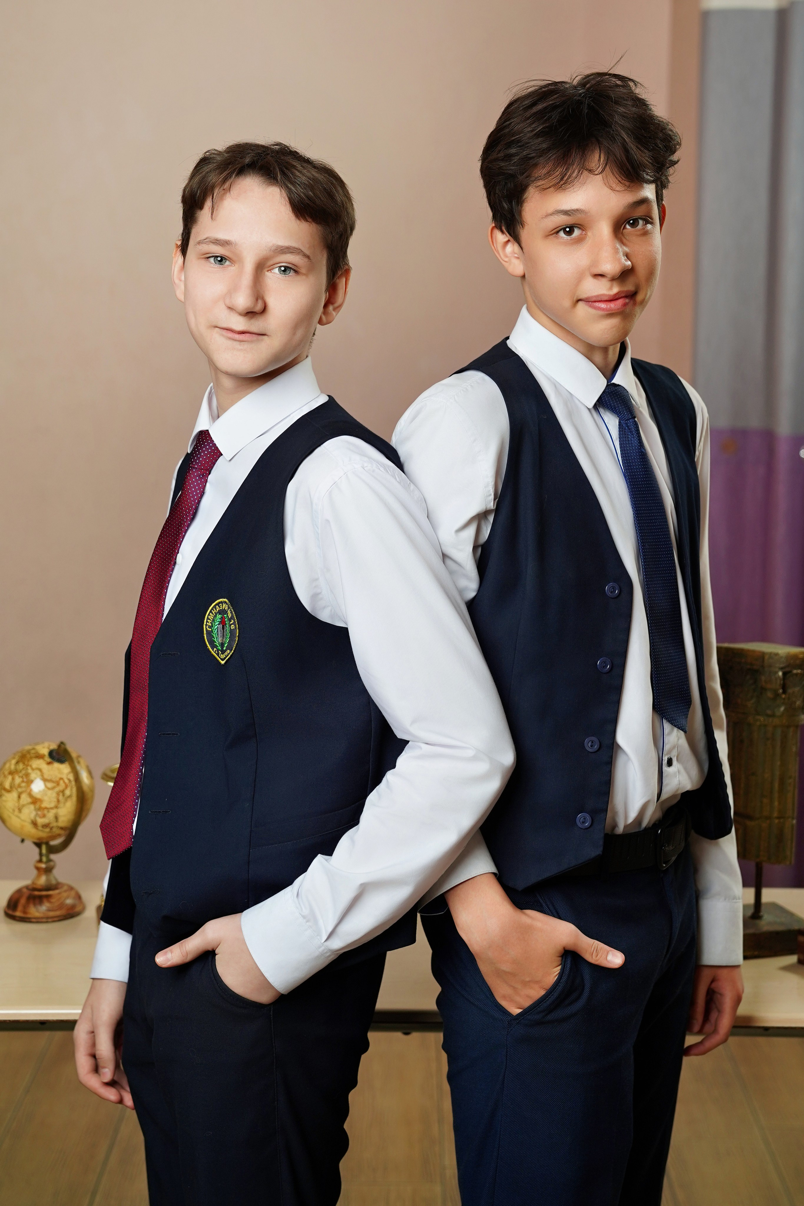 Виньетка + портреты. GOTRA — выпускные альбомы в Тюмени