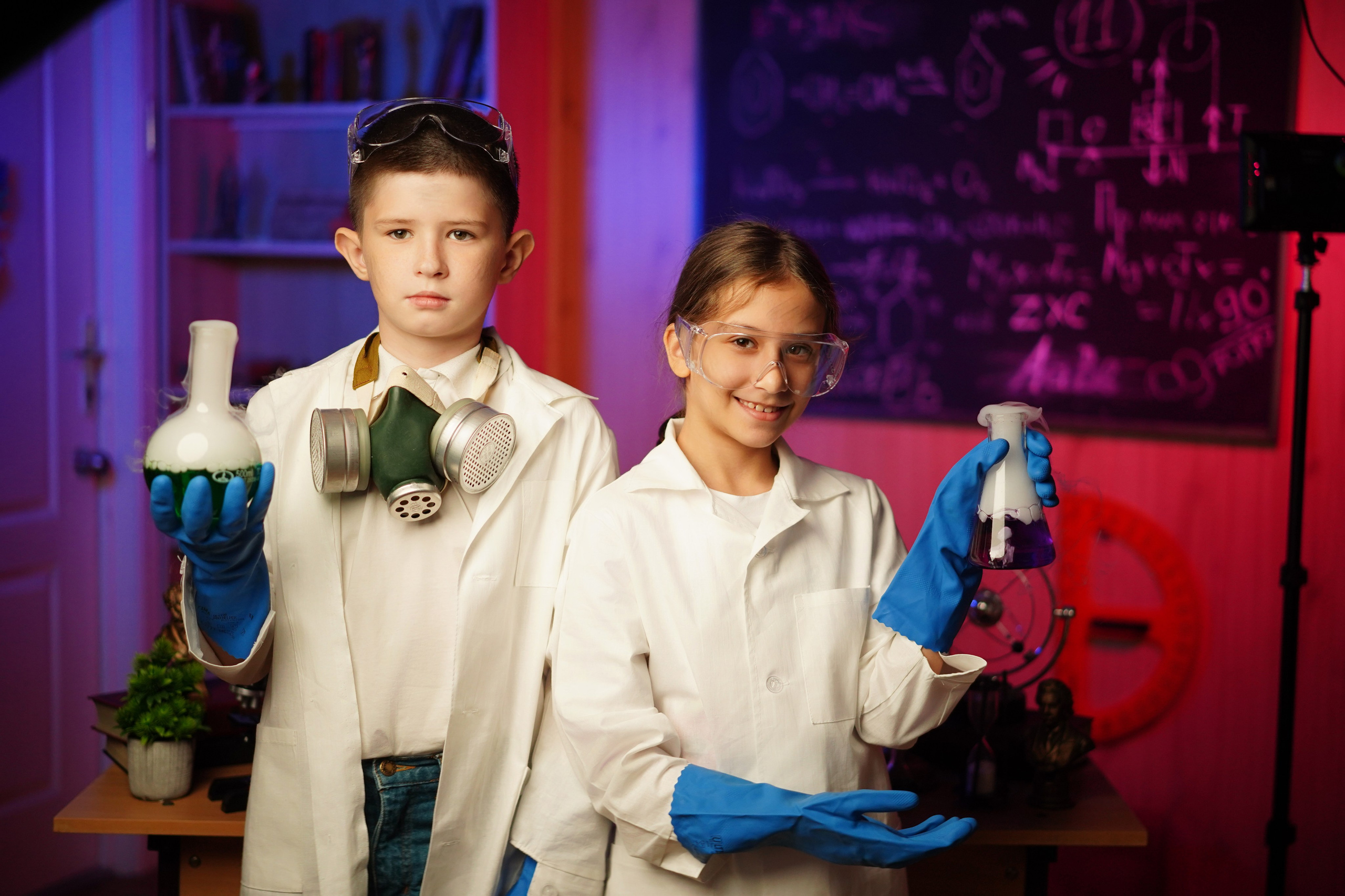 Фотосессия в стиле «Химики». GOTRA — выпускные альбомы в Тюмени