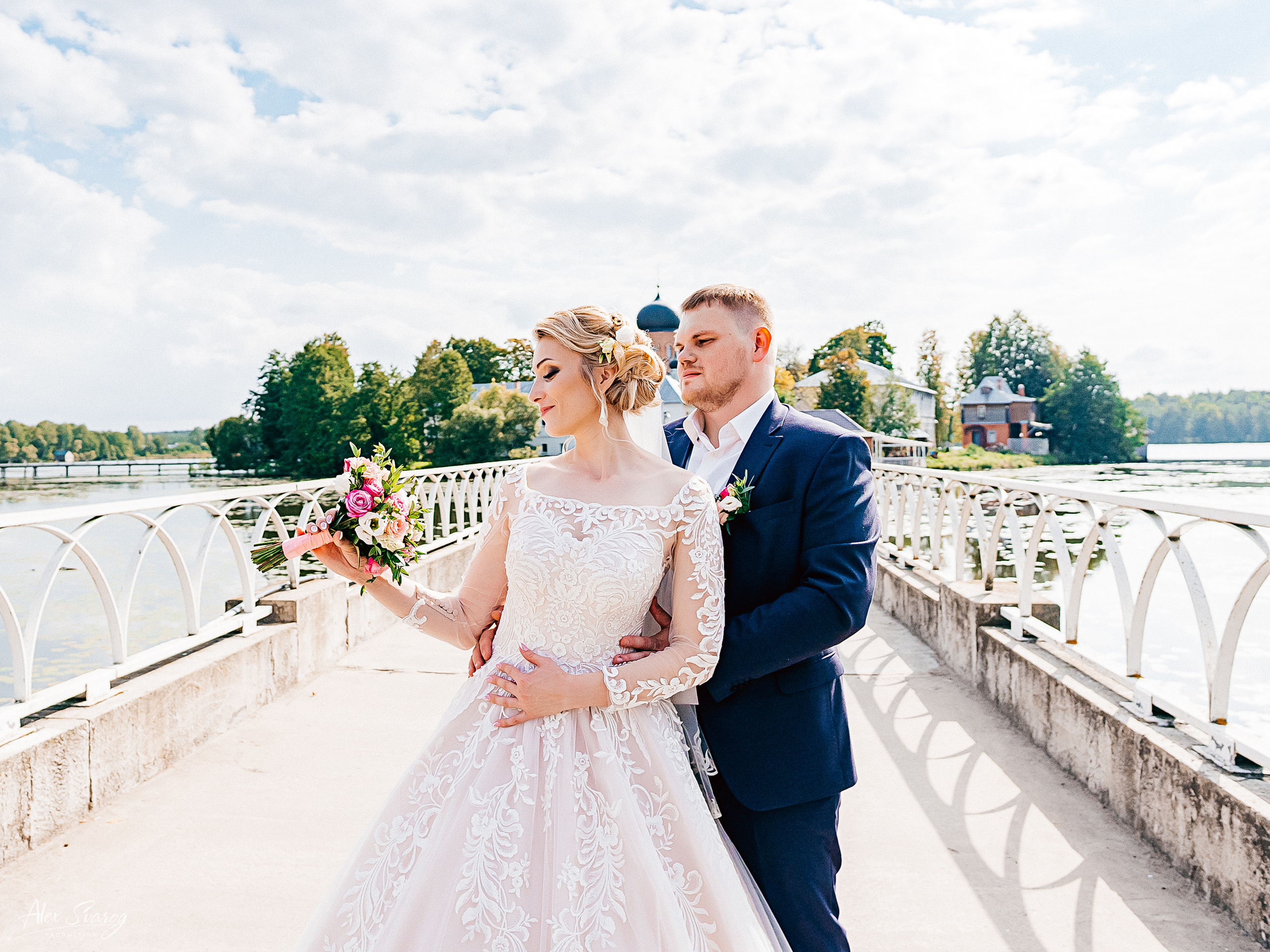 Свадебный фотограф Алексей Сварог/Профессиональная съемка вашего праздника. Свадебный и репортажный фотограф-видеограф Москва и Московская область