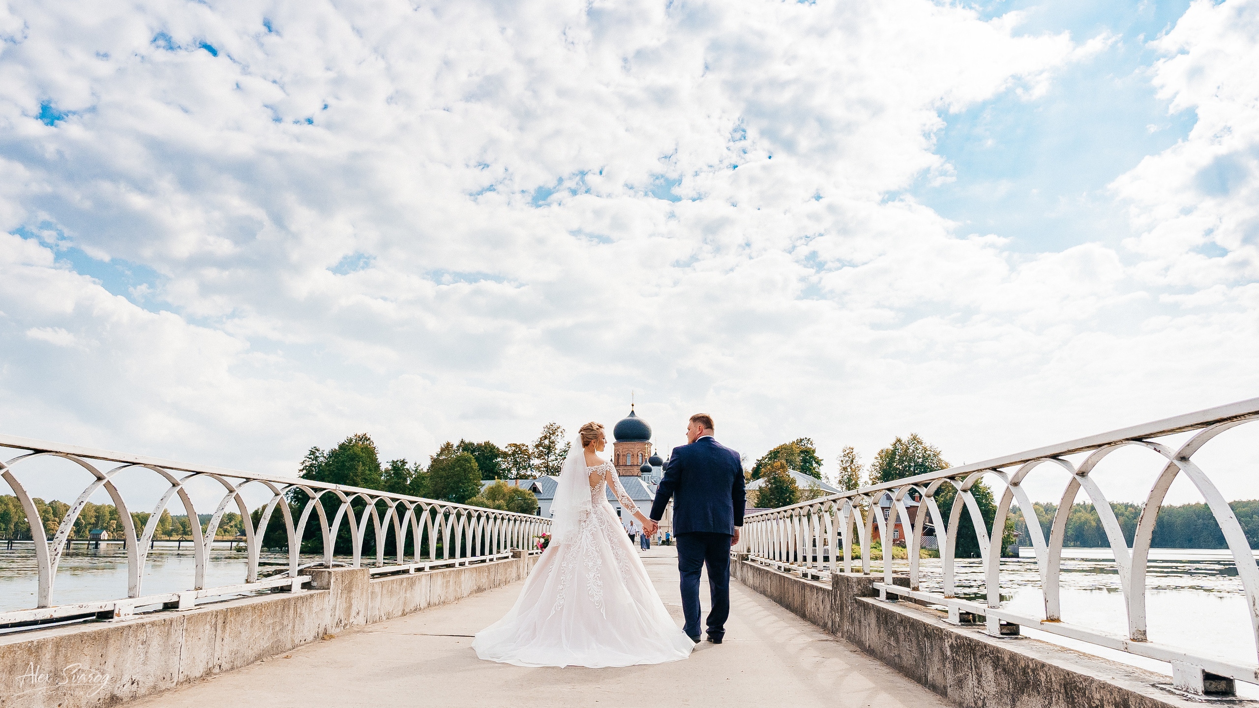 Свадебный фотограф Алексей Сварог/Профессиональная съемка вашего праздника. Свадебный и репортажный фотограф-видеограф Москва и Московская область