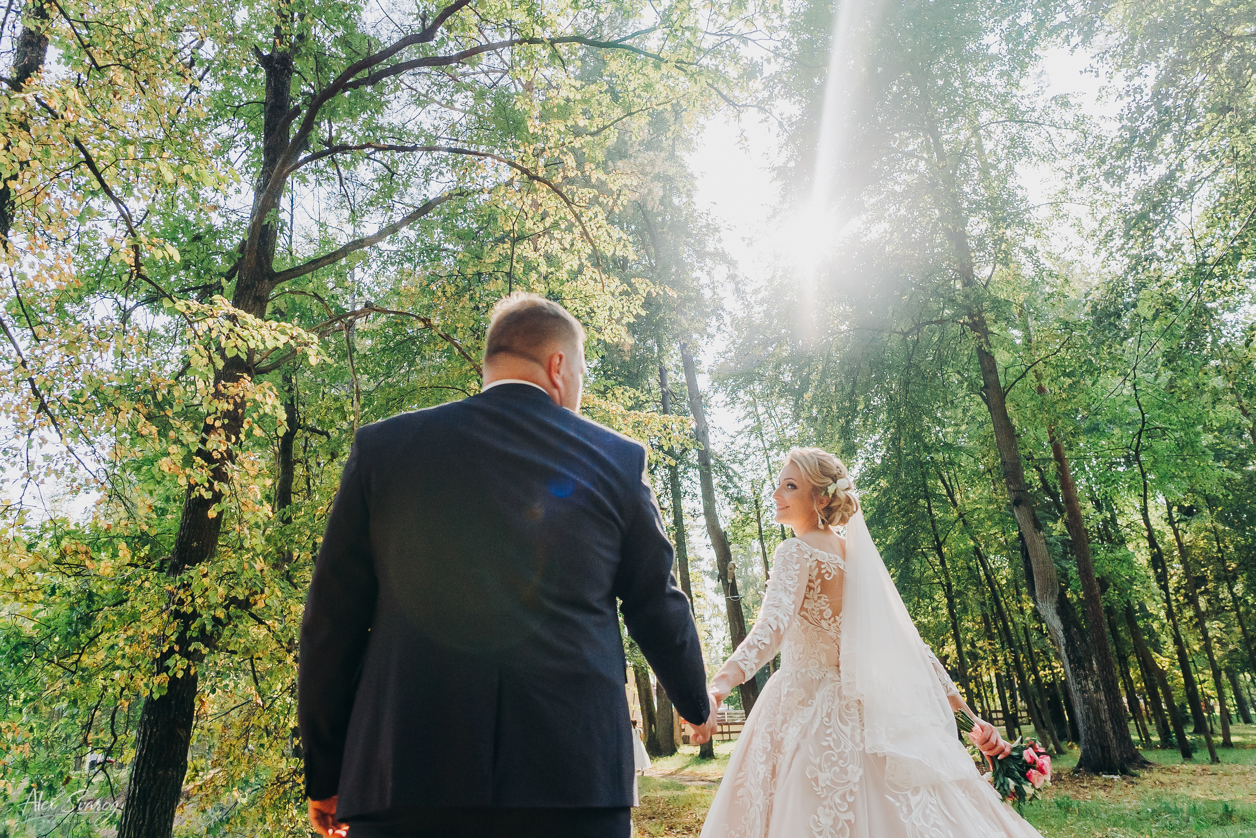 Свадебный фотограф Алексей Сварог/Профессиональная съемка вашего праздника. Свадебный и репортажный фотограф-видеограф Москва и Московская область