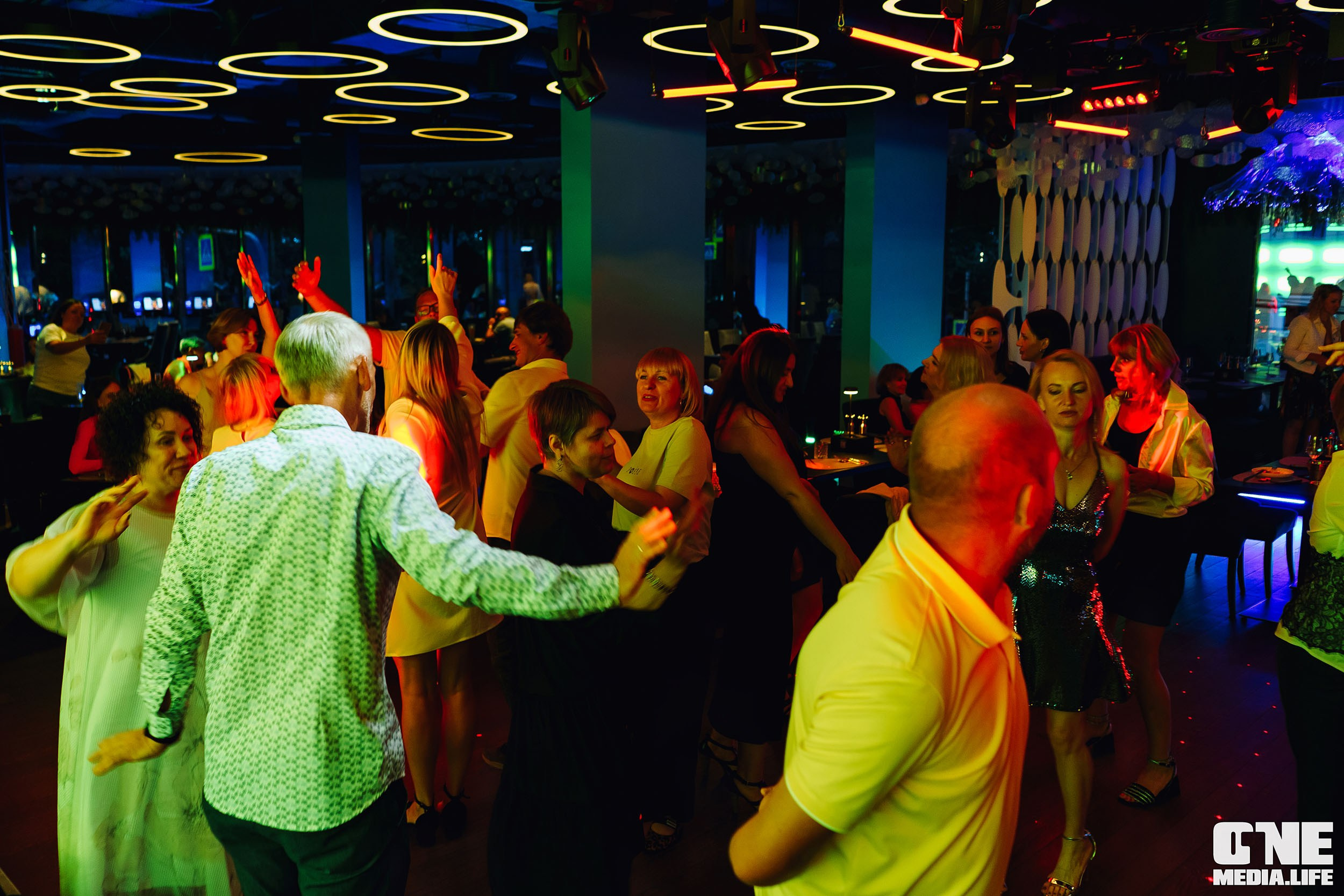 Фоторепортаж с вечеринки в ресторане Океан. One Media Life: фоторепортажи, фотоотчеты с мероприятий и заведений