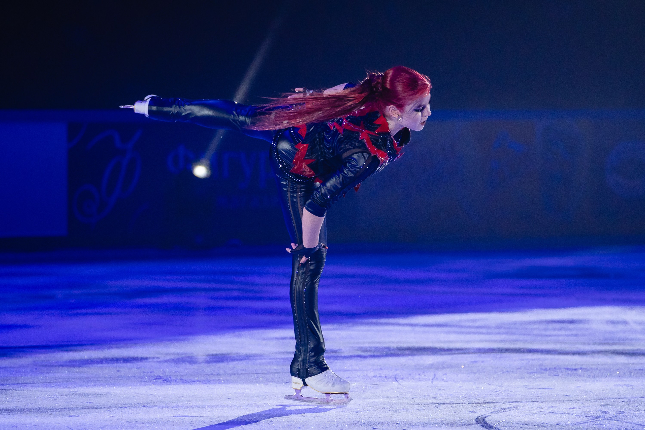 Шоу «Чемпионы на льду» в Новосибирске. Воробьева Ксения — Спортивный и танцевальный фотограф Новосибирск