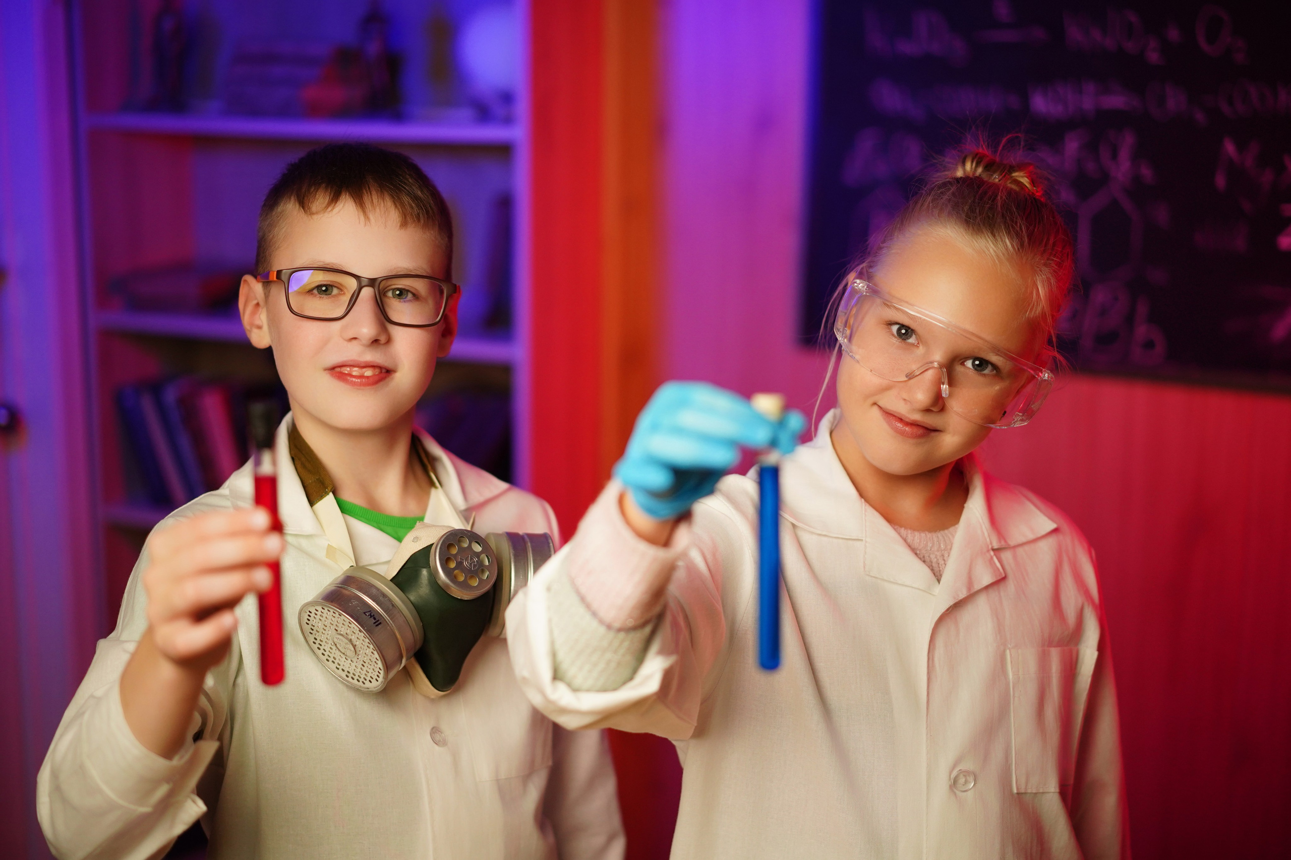 Фотосессия в стиле «Химики». GOTRA — выпускные альбомы в Тюмени