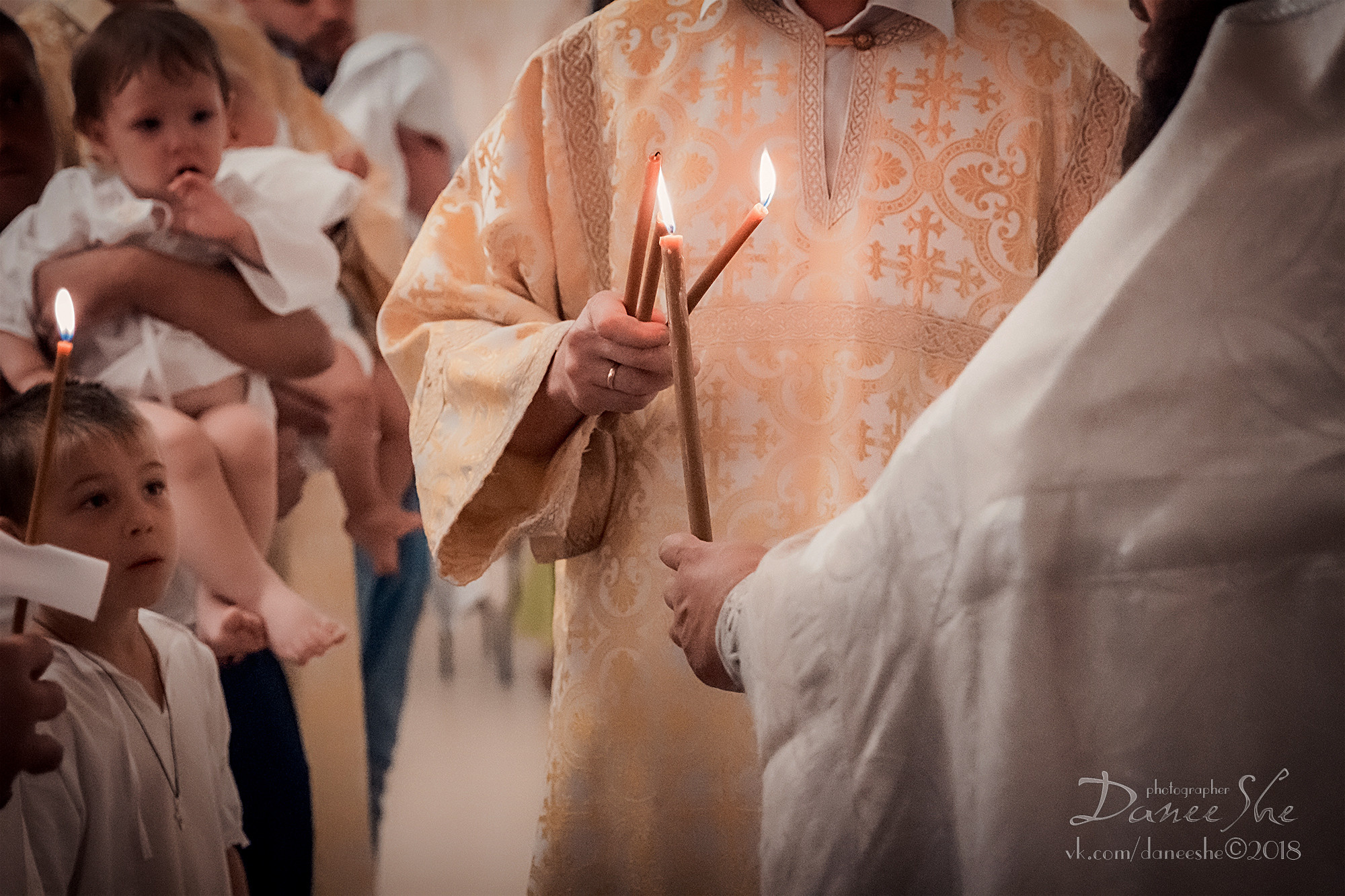 Таинство крещения. Интерьеры, Контент, Портреты | Фотограф в Москве Дани Терно