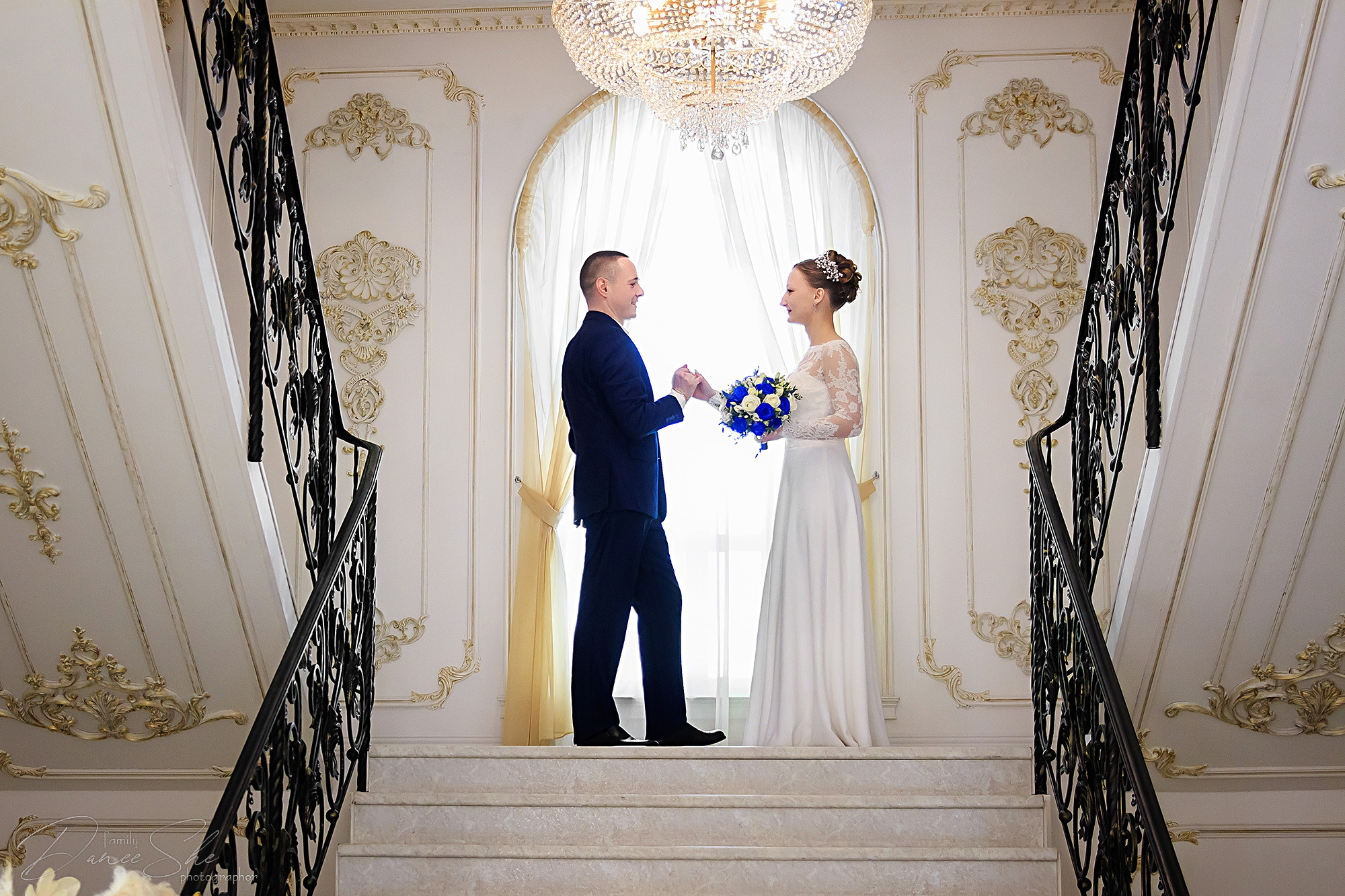 Свадебные фотосессии в студии и фотопрогулки в парках в Москве. Интерьеры, Контент, Портреты | Фотограф в Москве Дани Терно