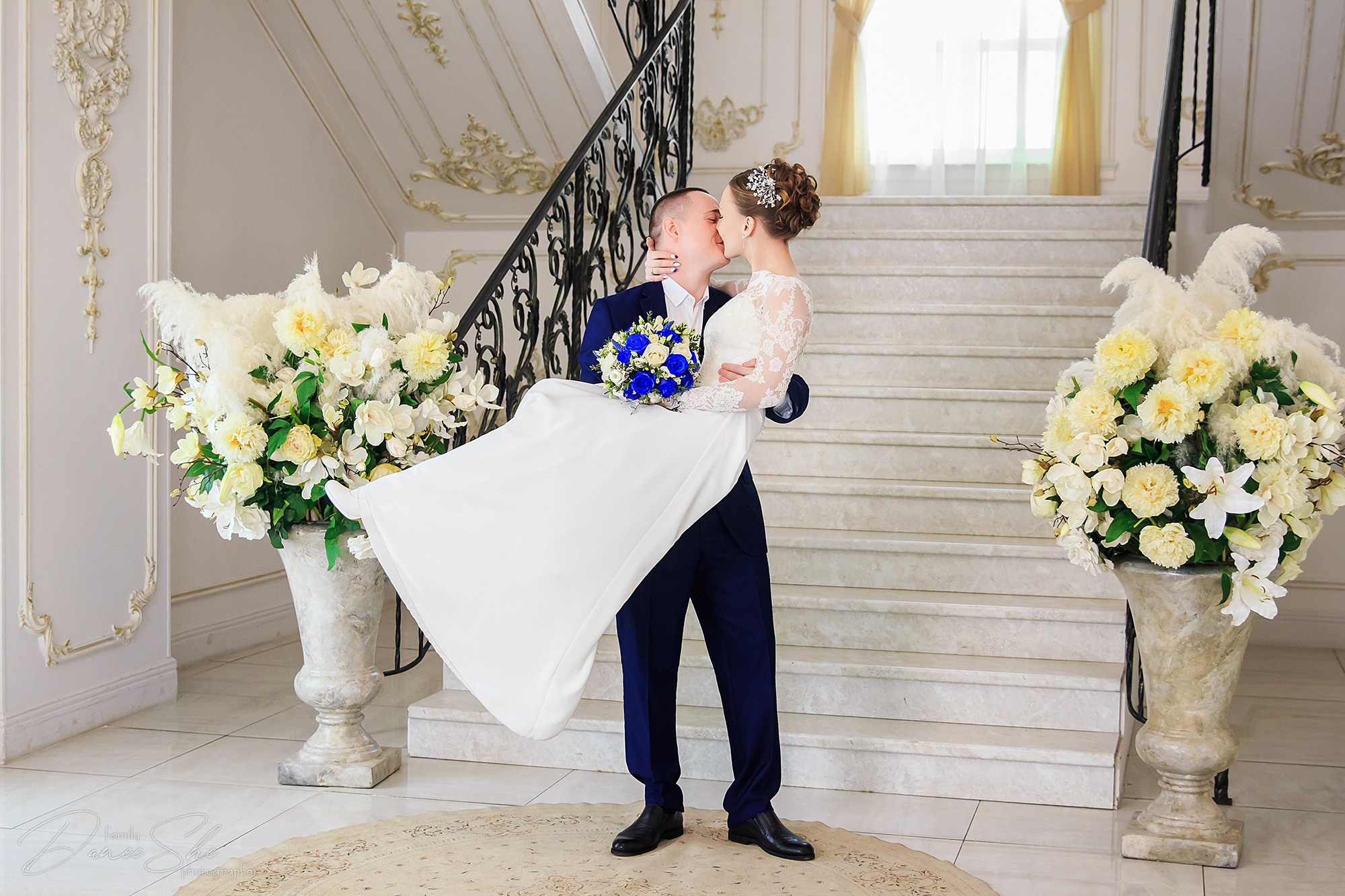 Свадебные фотосессии в студии и фотопрогулки в парках в Москве. Интерьеры, Контент, Портреты | Фотограф в Москве Дани Терно