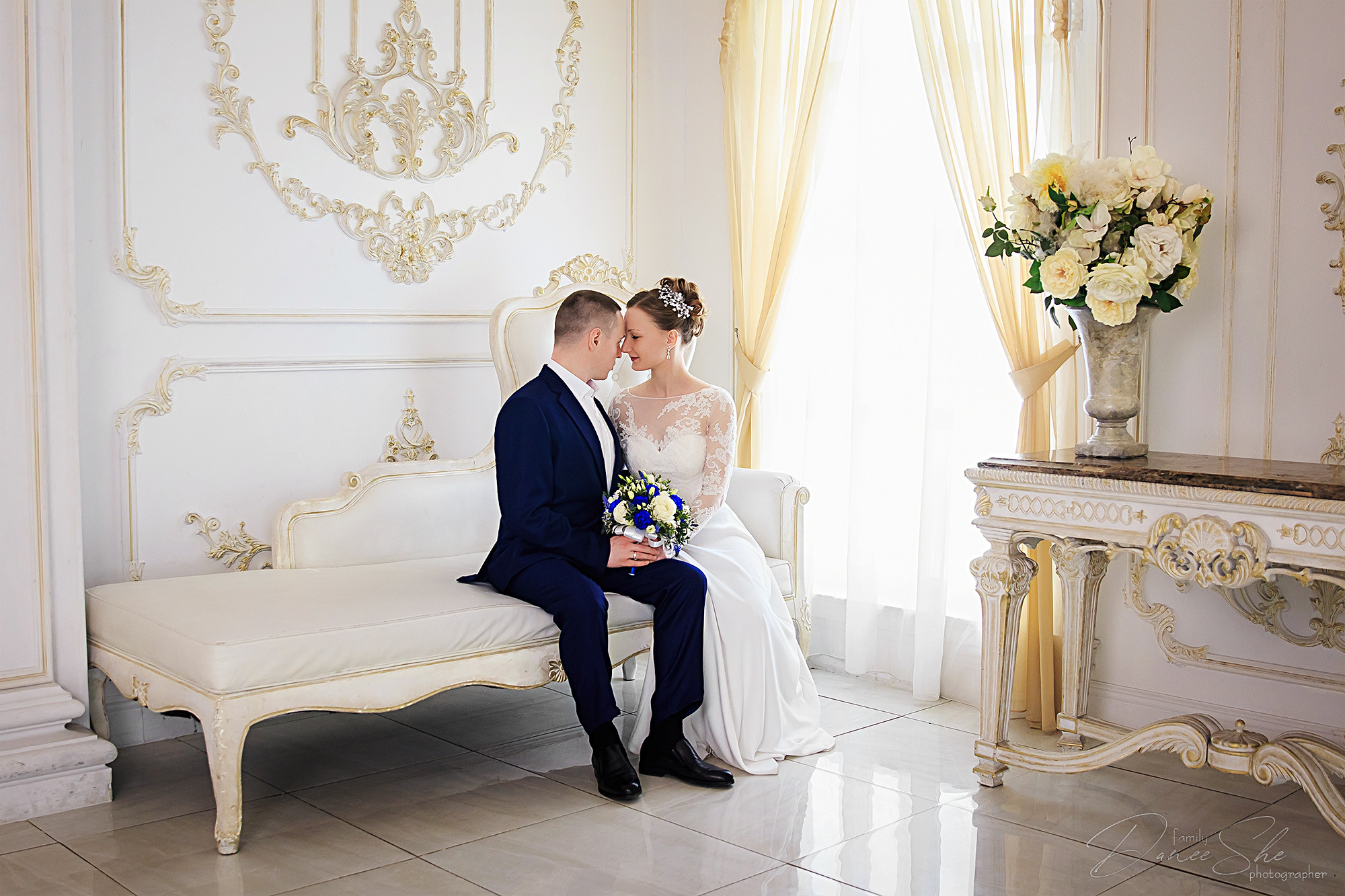 Свадебные фотосессии в студии и фотопрогулки в парках в Москве. Интерьеры, Контент, Портреты | Фотограф в Москве Дани Терно