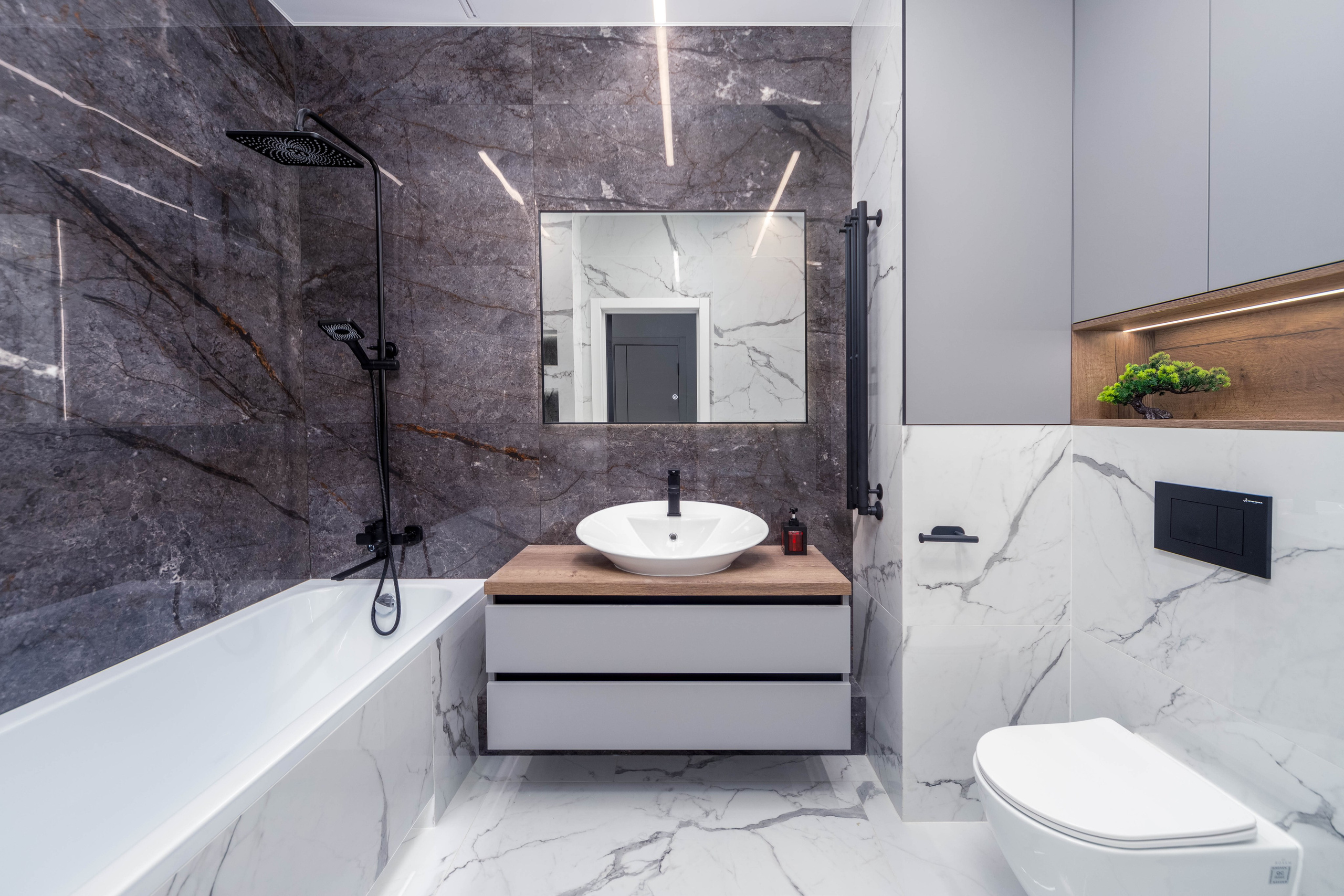 Интерьер санузла в студии в ЖК Новая Боровая