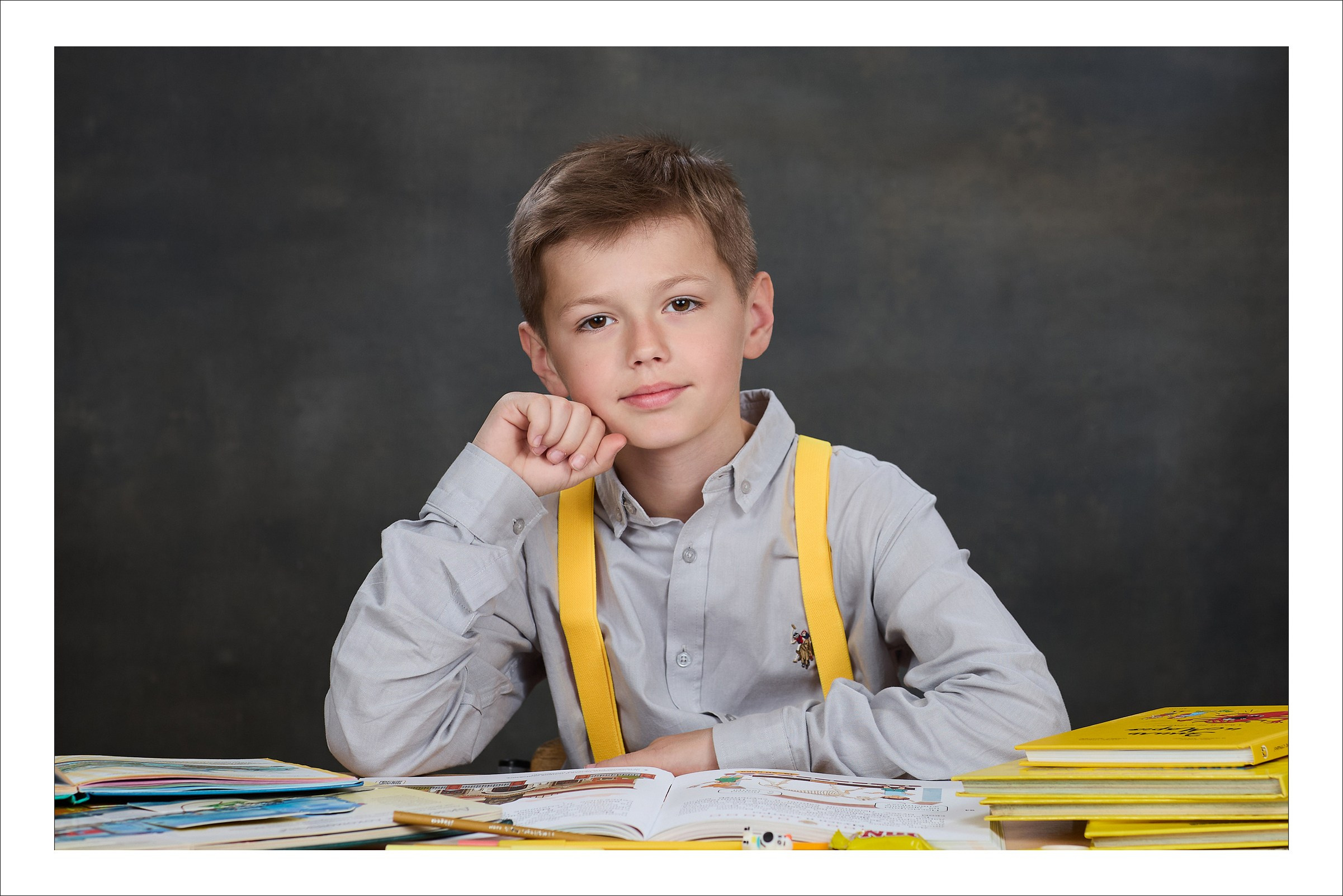 Школьные портреты и виньетка. Школьный фотограф Сергей Беликов
