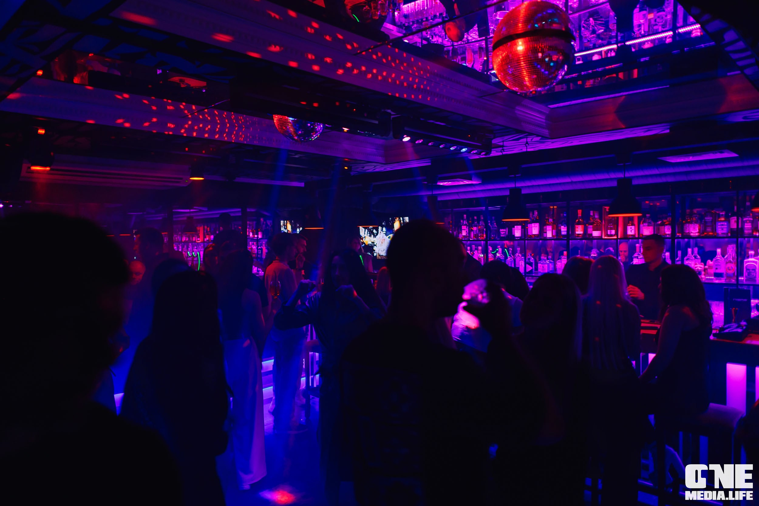 Репортаж с субботней тусовки в Nisha. One Media Life: фоторепортажи, фотоотчеты с мероприятий и заведений